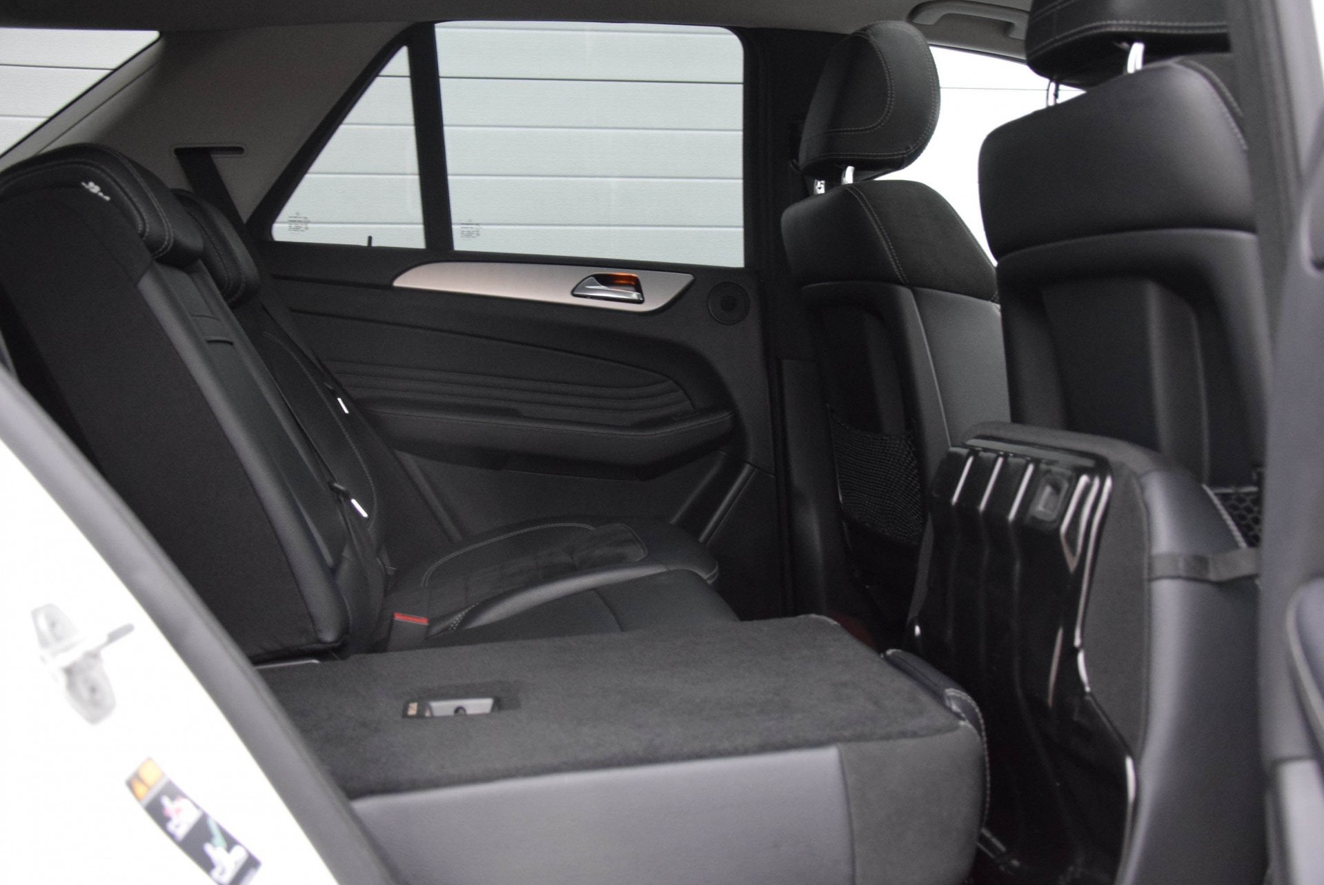 Mercedes-Benz M-Klasse 350 Bluetec 4-Matic Luchtvering/Dak/AMG/Com/ILS Aut7 Foto 5