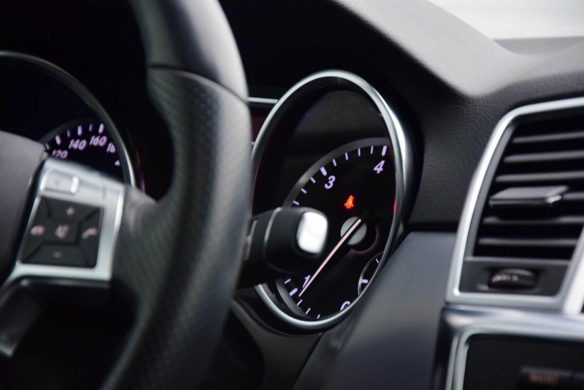 Mercedes-Benz M-Klasse 350 Bluetec 4-Matic Luchtvering/Dak/AMG/Com/ILS Aut7 Foto 9