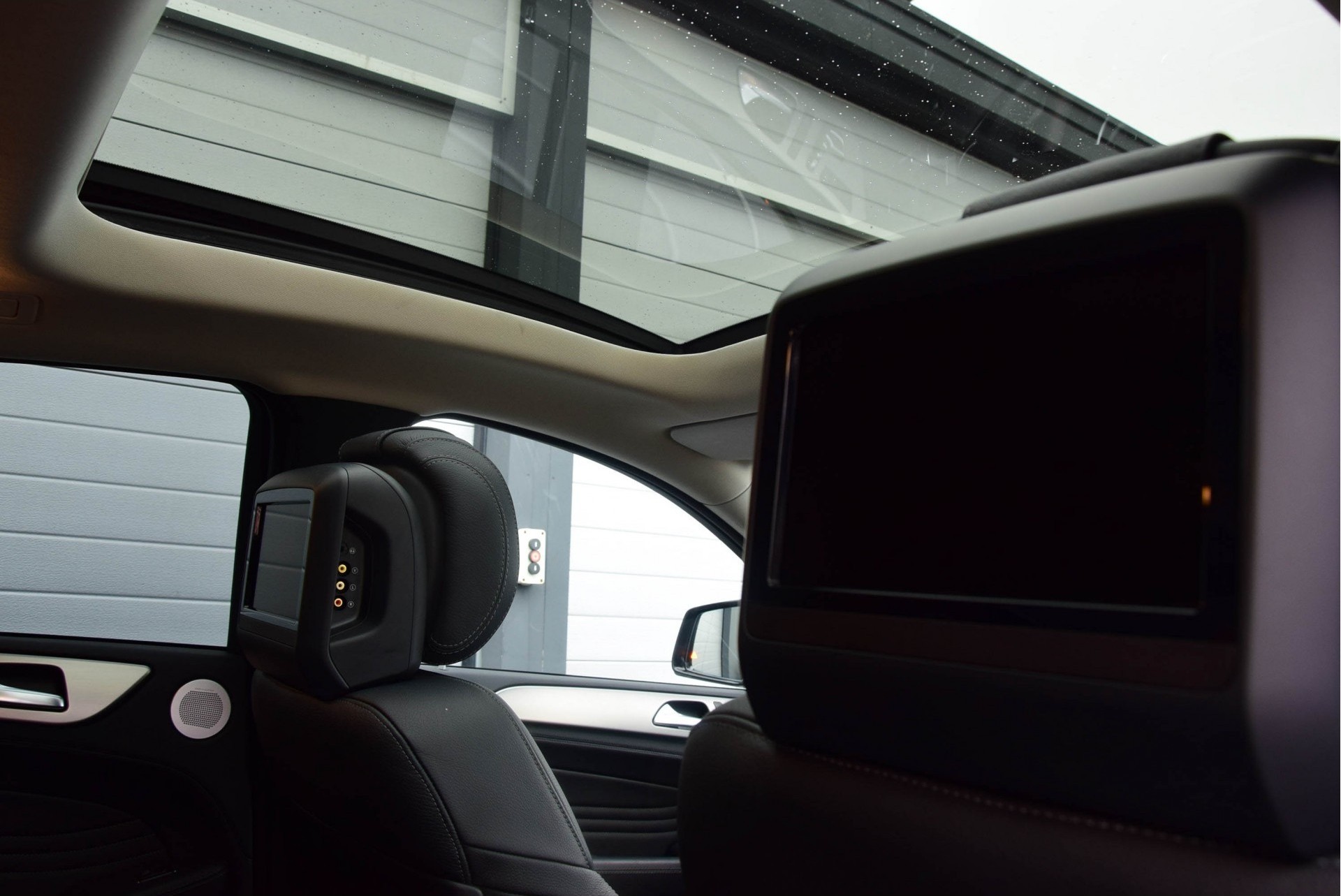 Mercedes-Benz GLE-Klasse GLE 400 4MATIC AMG B&O/Distronic/Entertainment/Panorama/Luchtvering Aut9 Foto 16