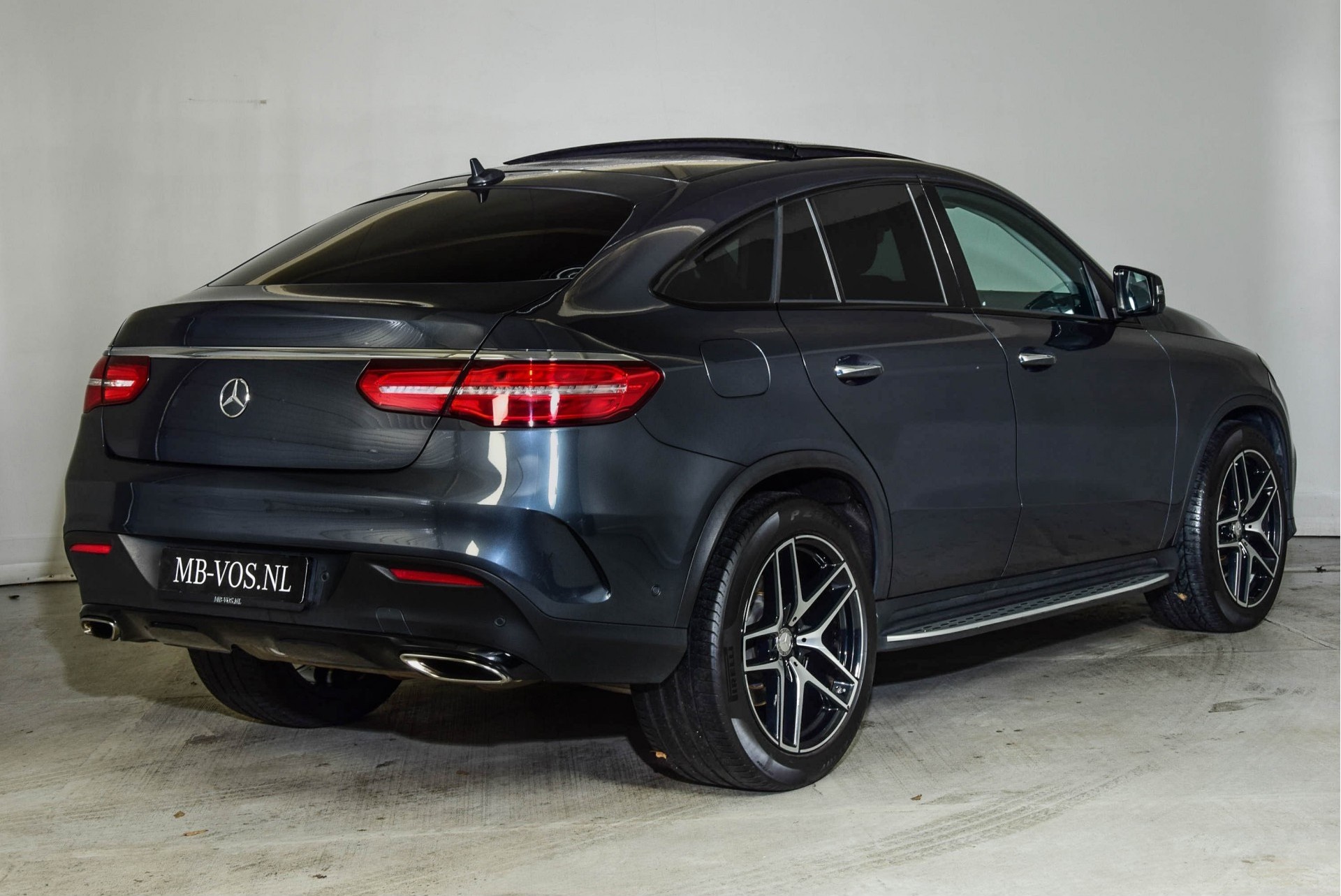 Mercedes-Benz GLE-Klasse GLE 400 4MATIC AMG B&O/Distronic/Entertainment/Panorama/Luchtvering Aut9 Foto 2