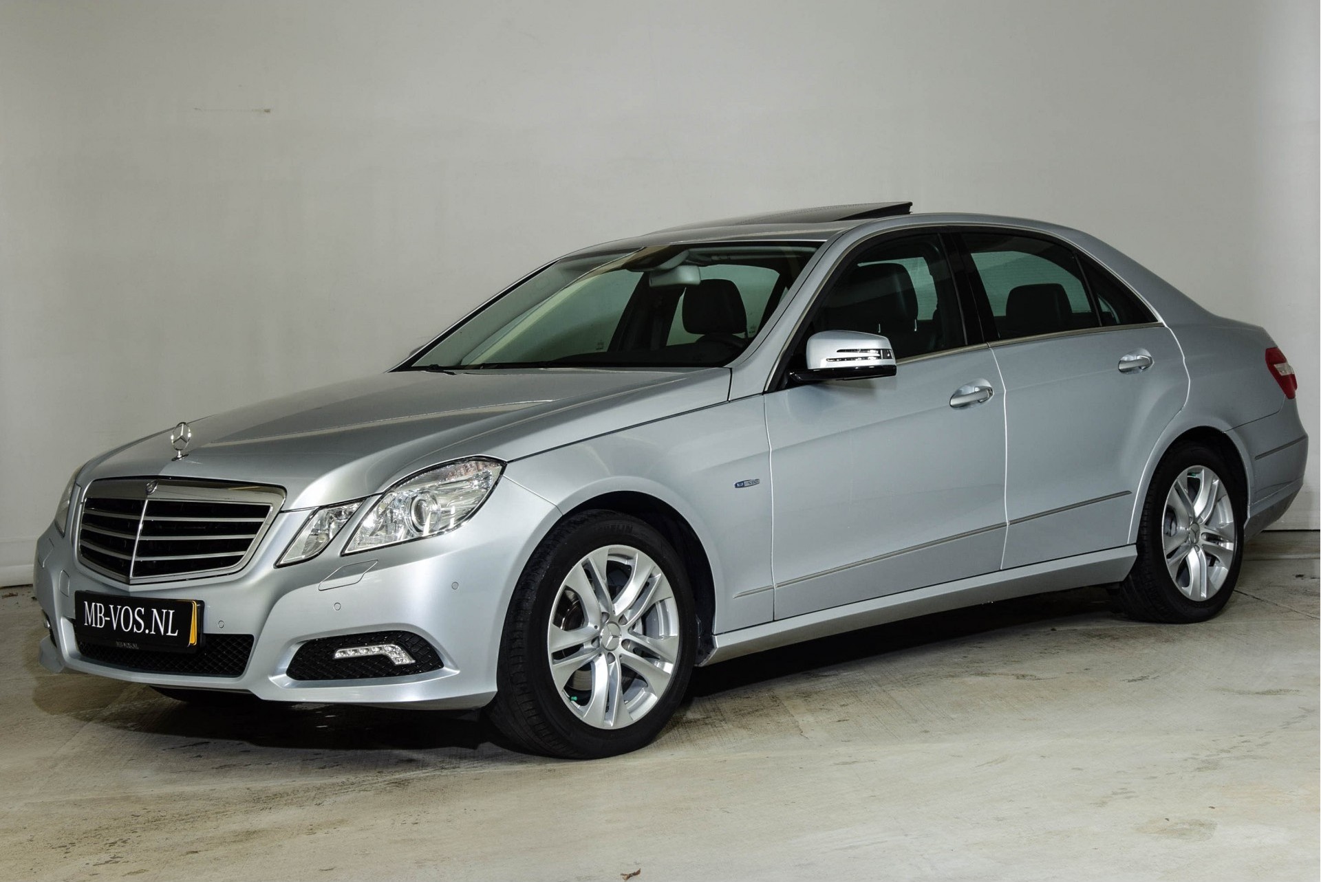 Mercedes-Benz E-Klasse 200 Cgi Avantgarde Schuifdak/Xenon Aut5 Foto 1