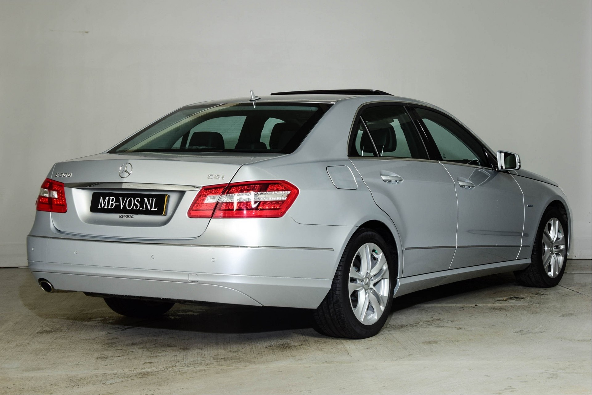 Mercedes-Benz E-Klasse 200 Cgi Avantgarde Schuifdak/Xenon Aut5 Foto 2