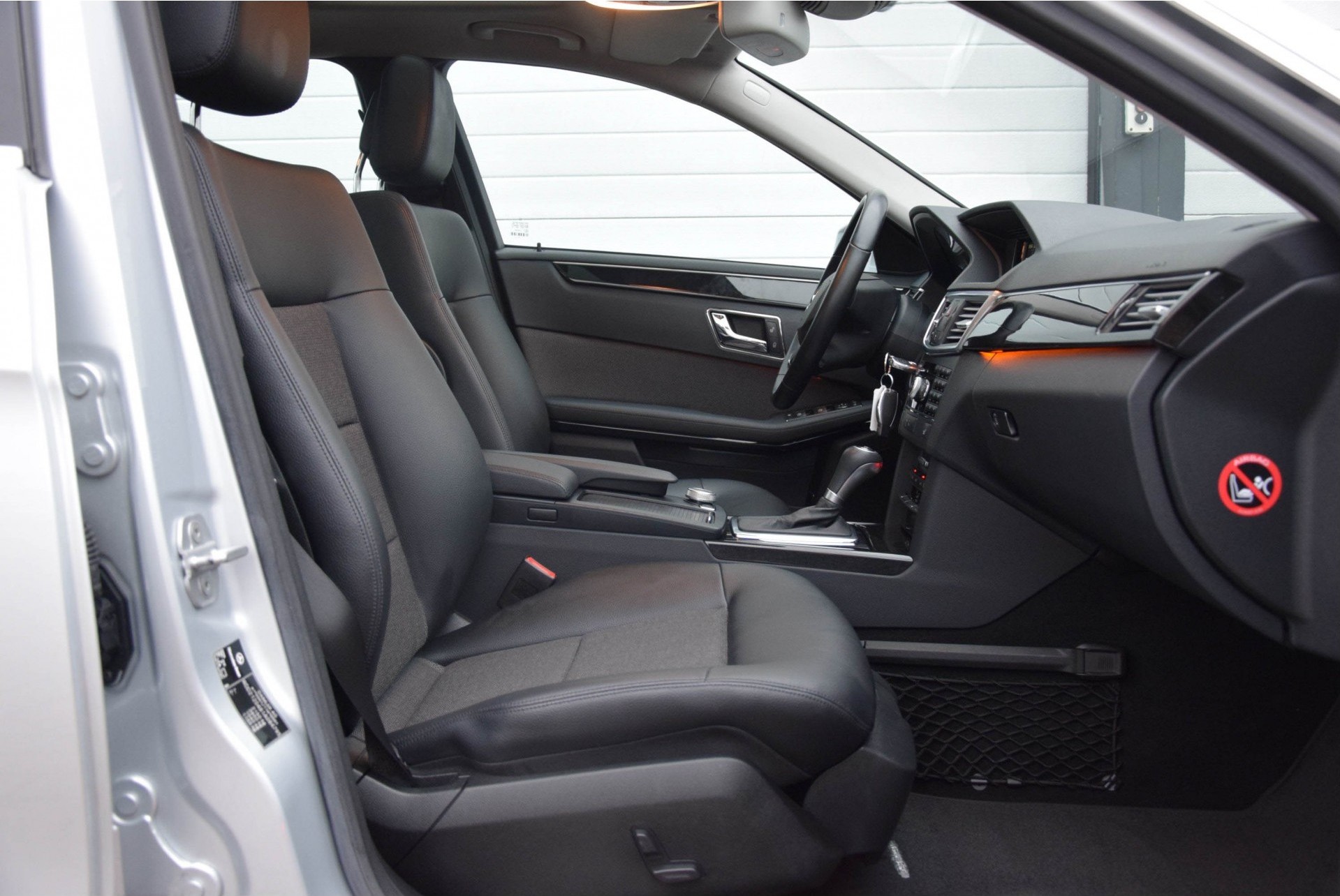 Mercedes-Benz E-Klasse 200 Cgi Avantgarde Schuifdak/Xenon Aut5 Foto 3