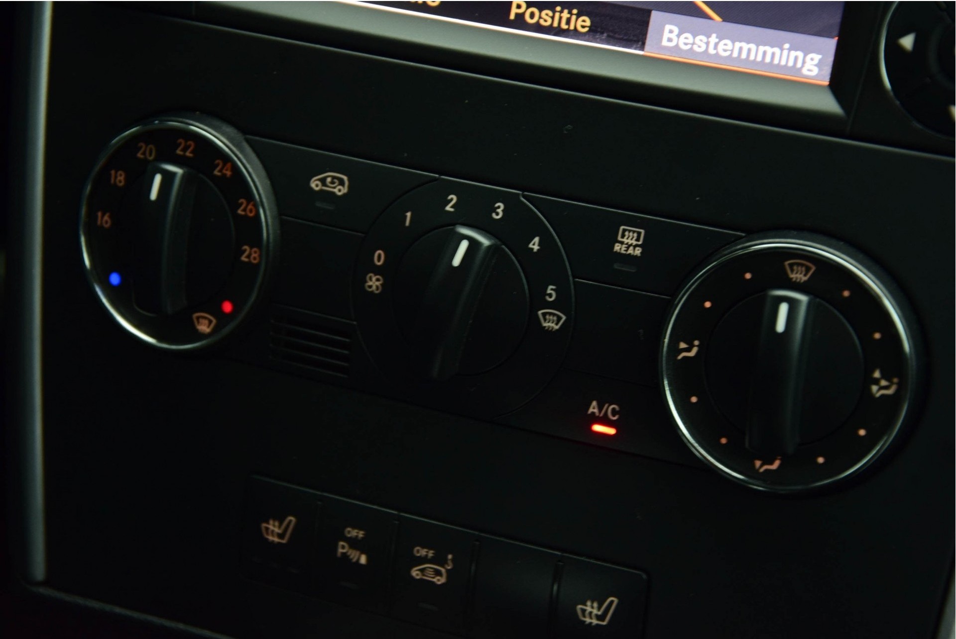 Mercedes-Benz B-Klasse 200 Sport Comand/DVD/PTS Aut7 Foto 12