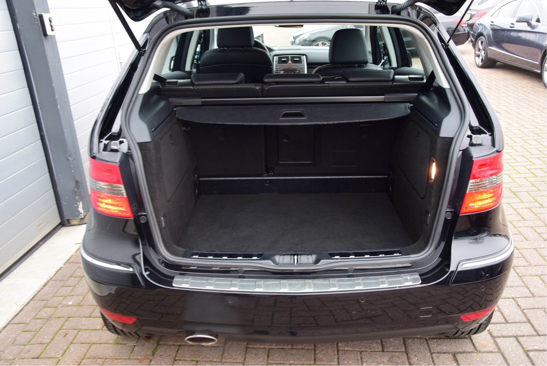 Mercedes-Benz B-Klasse 200 Sport Comand/DVD/PTS Aut7 Foto 21