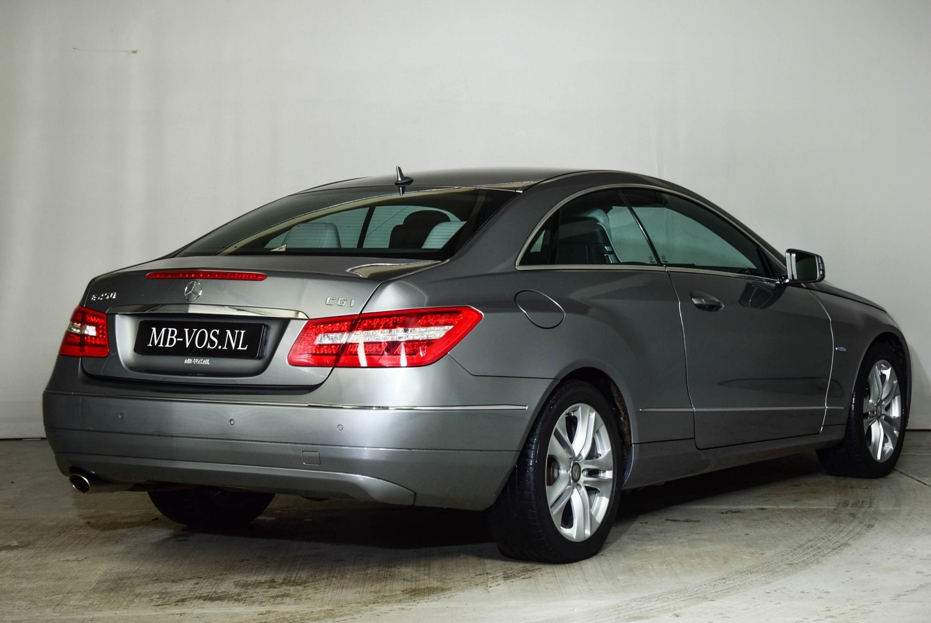 Mercedes-Benz E-Klasse Coupé 250 CGI Navi/Leder/Pts/17" Aut5 Foto 2