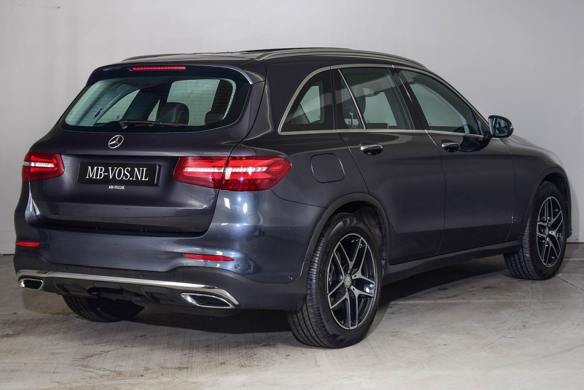 Mercedes-Benz GLC-Klasse 250d 4-Matic AMG Panorama/Distronic/Burmester/HUD/Keyless/ILS Aut9 Foto 2