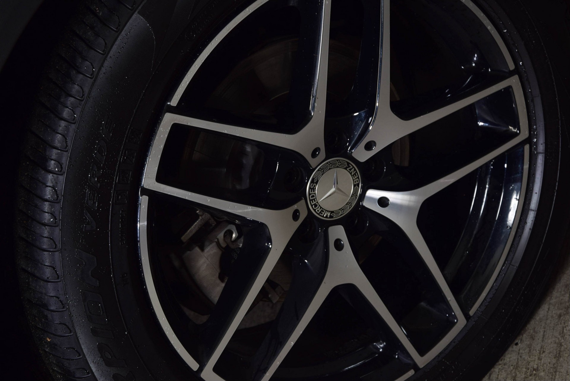 Mercedes-Benz GLC-Klasse 250d 4-Matic AMG Panorama/Distronic/Burmester/HUD/Keyless/ILS Aut9 Foto 23