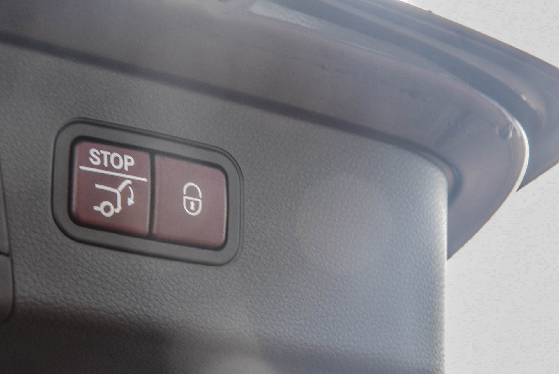 Mercedes-Benz GLC-Klasse 250d 4-Matic AMG Panorama/Distronic/Burmester/HUD/Keyless/ILS Aut9 Foto 25