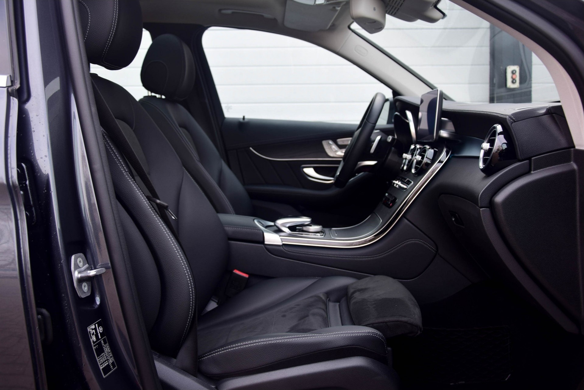 Mercedes-Benz GLC-Klasse 250d 4-Matic AMG Panorama/Distronic/Burmester/HUD/Keyless/ILS Aut9 Foto 3