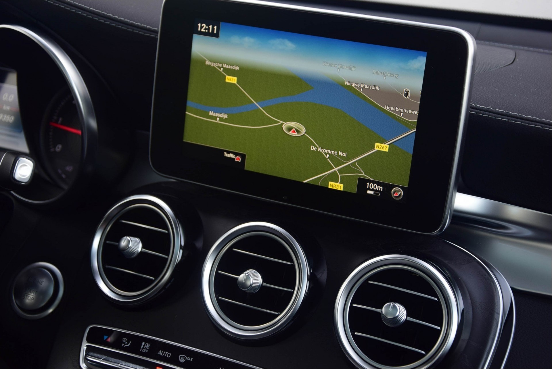 Mercedes-Benz GLC-Klasse 250d 4-Matic AMG Panorama/Distronic/Burmester/HUD/Keyless/ILS Aut9 Foto 9