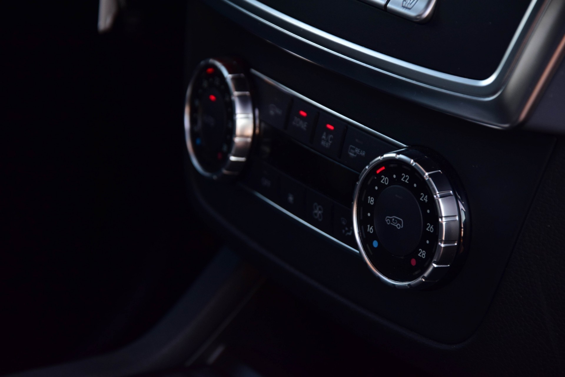 Mercedes-Benz M-Klasse 350 Bluetec 4-M Luchtvering/Dak/Harman-Kardon/Com/Trekhaak Aut7 Foto 10