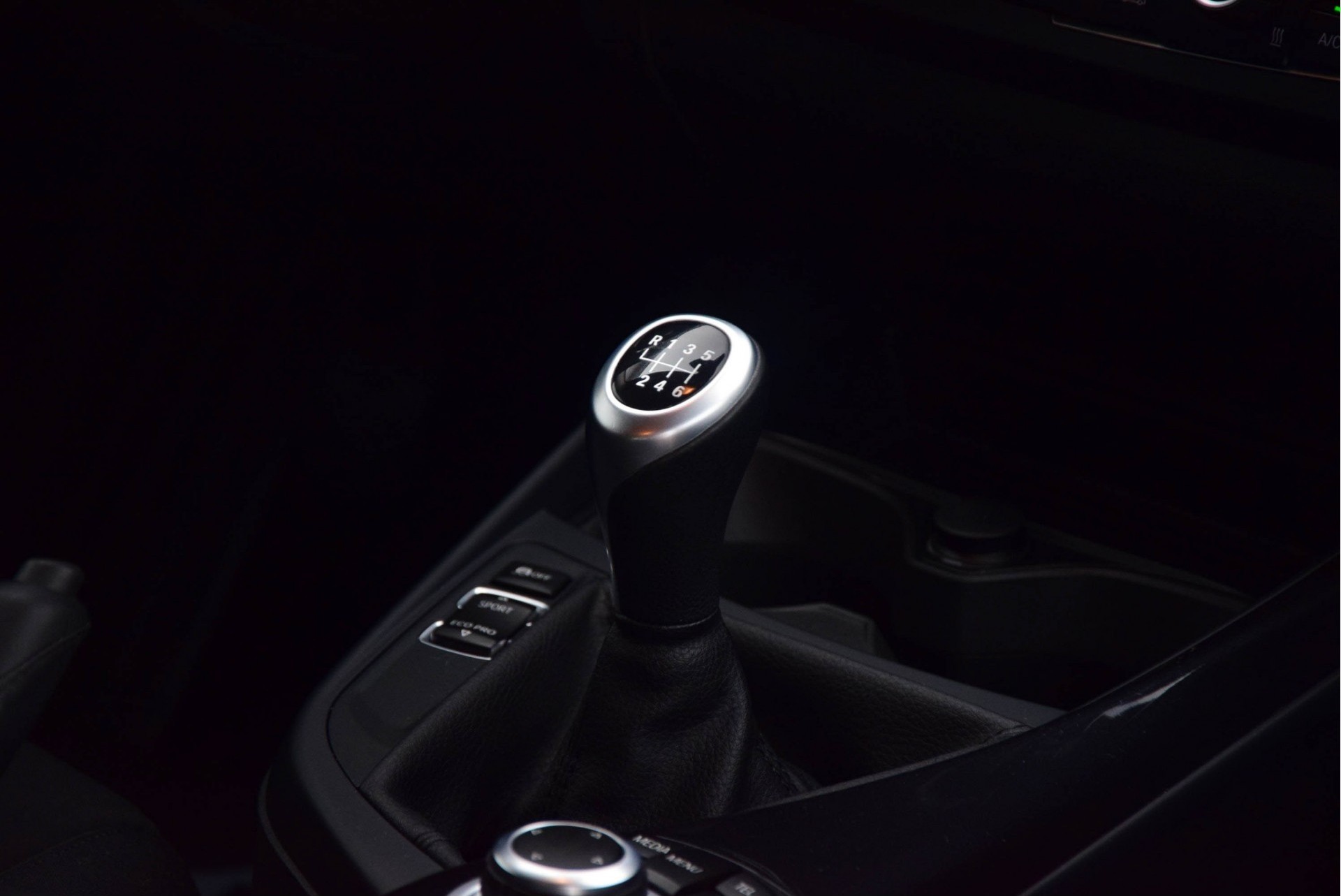 BMW 1 Serie 116D EDE Executive Sport Shadowline Xenon/Nav/Bluetooth/afn-trek Foto 10