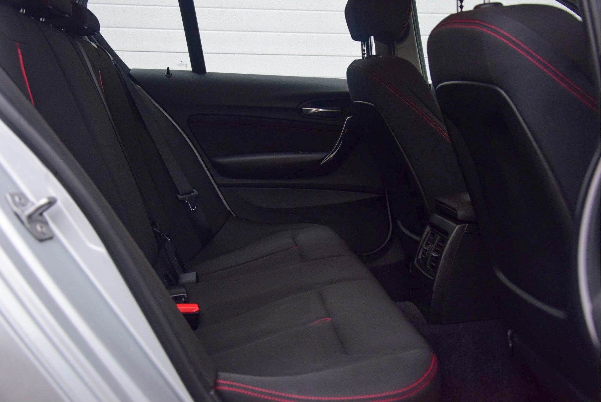 BMW 1 Serie 116D EDE Executive Sport Shadowline Xenon/Nav/Bluetooth/afn-trek Foto 4