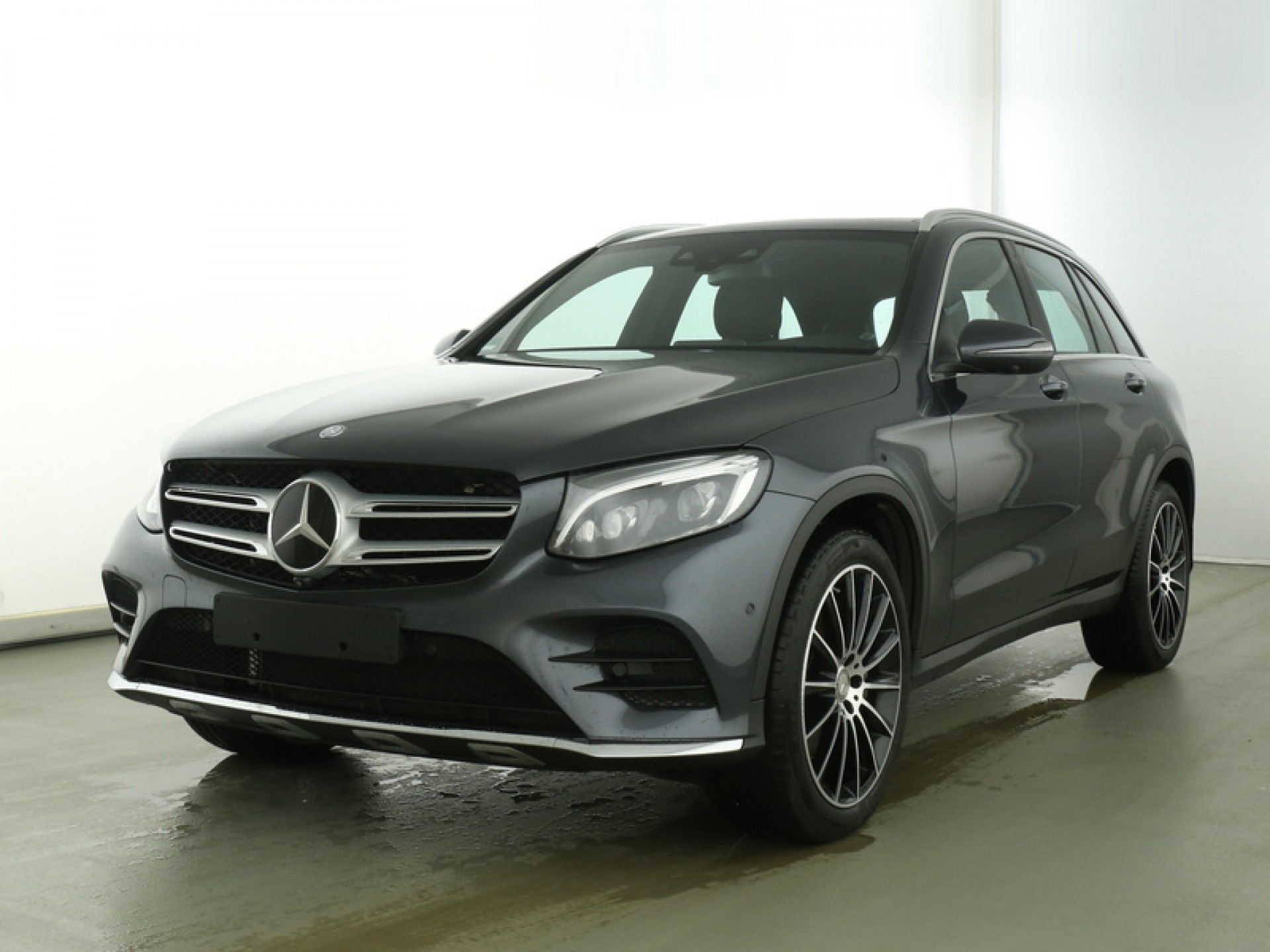 Mercedes-Benz GLC-Klasse 250d 4-MATIC AMG Distronic/Luchtvering/Panorama/ILS/Standkachel Aut9 Foto 1