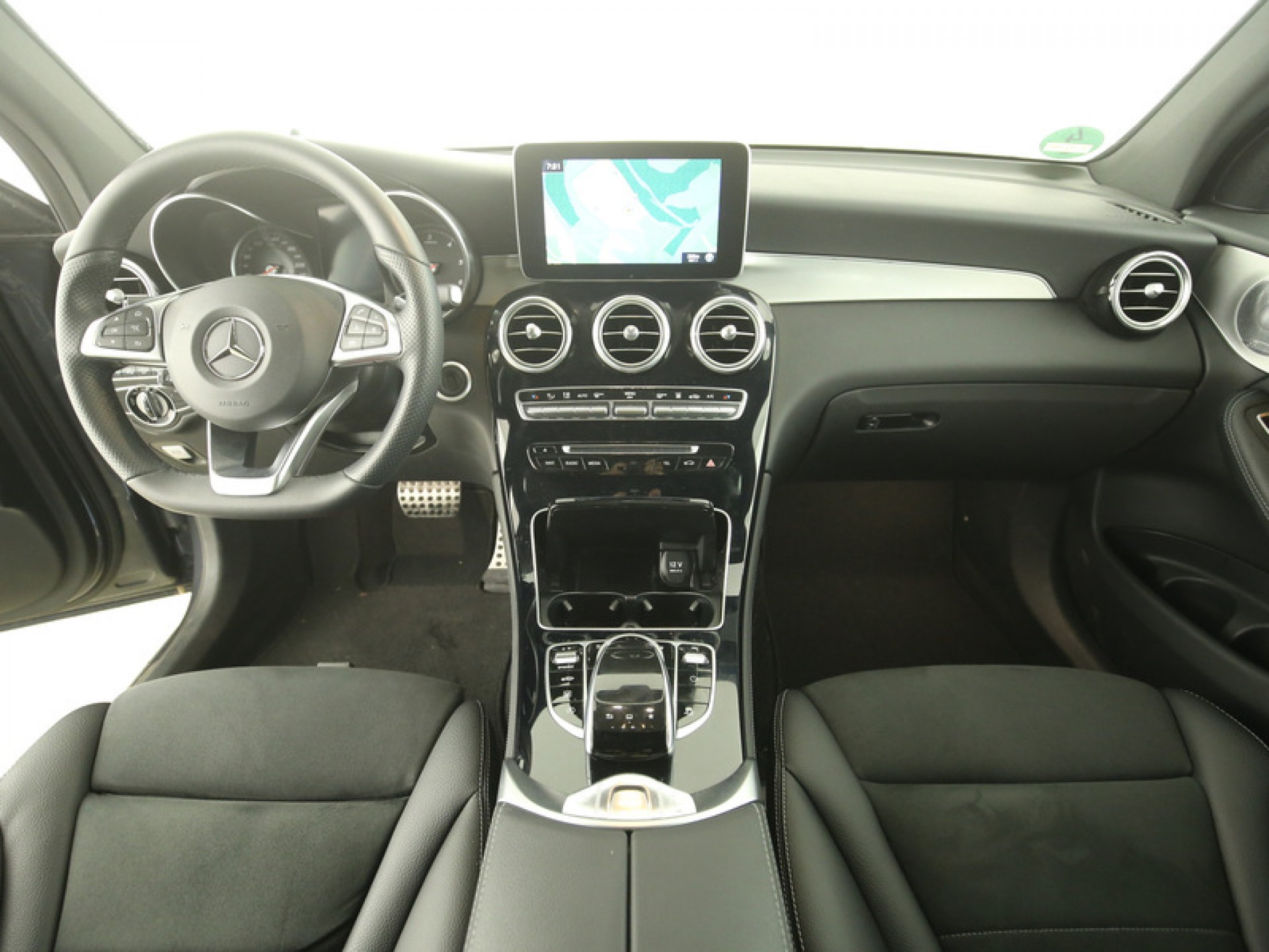 Mercedes-Benz GLC-Klasse 250d 4-MATIC AMG Distronic/Luchtvering/Panorama/ILS/Standkachel Aut9 Foto 7
