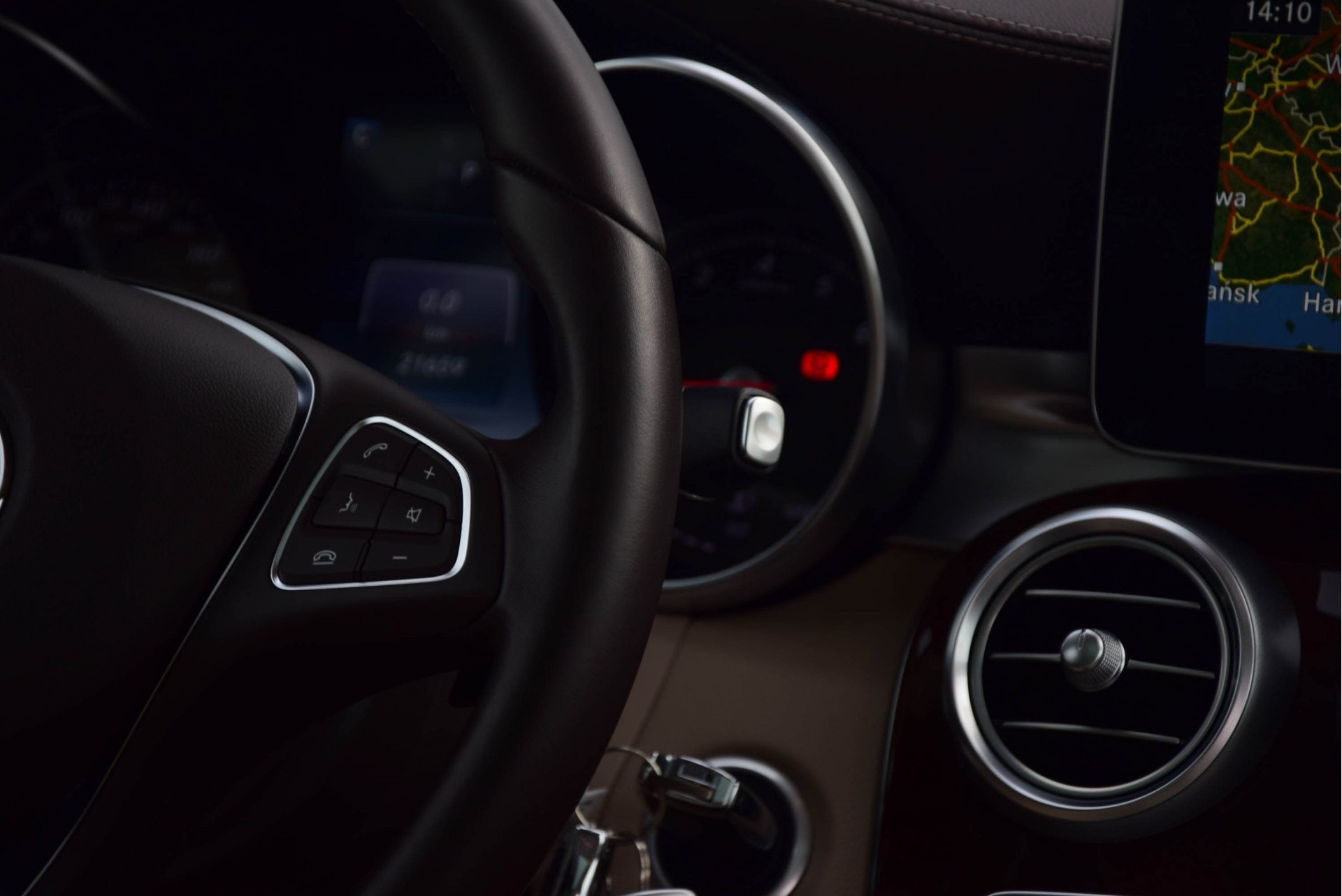 Mercedes-Benz GLC-Klasse 250 4-MATIC AMG Exclusive/Panorama/Standkachel/HUD/ILS/Wegkl-Trkhk Aut9 Foto 12