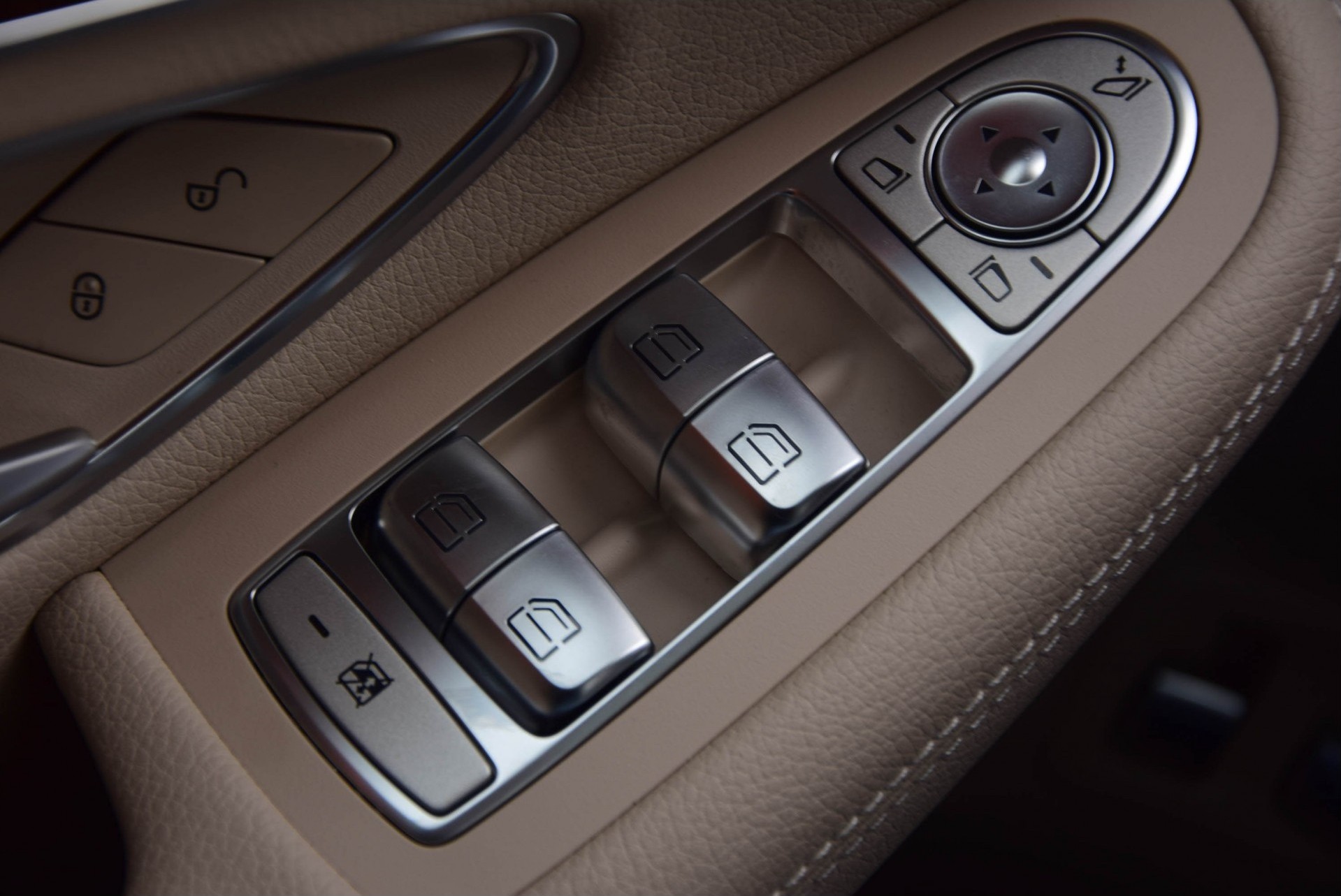 Mercedes-Benz GLC-Klasse 250 4-MATIC AMG Exclusive/Panorama/Standkachel/HUD/ILS/Wegkl-Trkhk Aut9 Foto 13