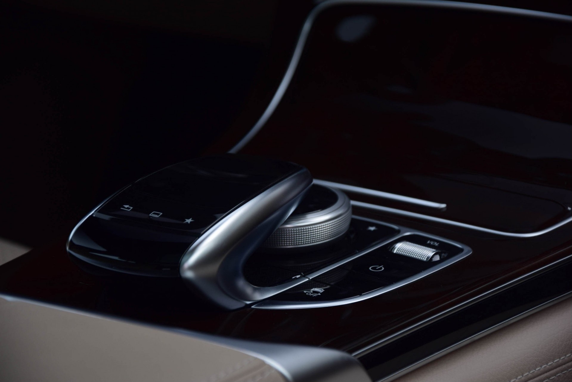 Mercedes-Benz GLC-Klasse 250 4-MATIC AMG Exclusive/Panorama/Standkachel/HUD/ILS/Wegkl-Trkhk Aut9 Foto 9