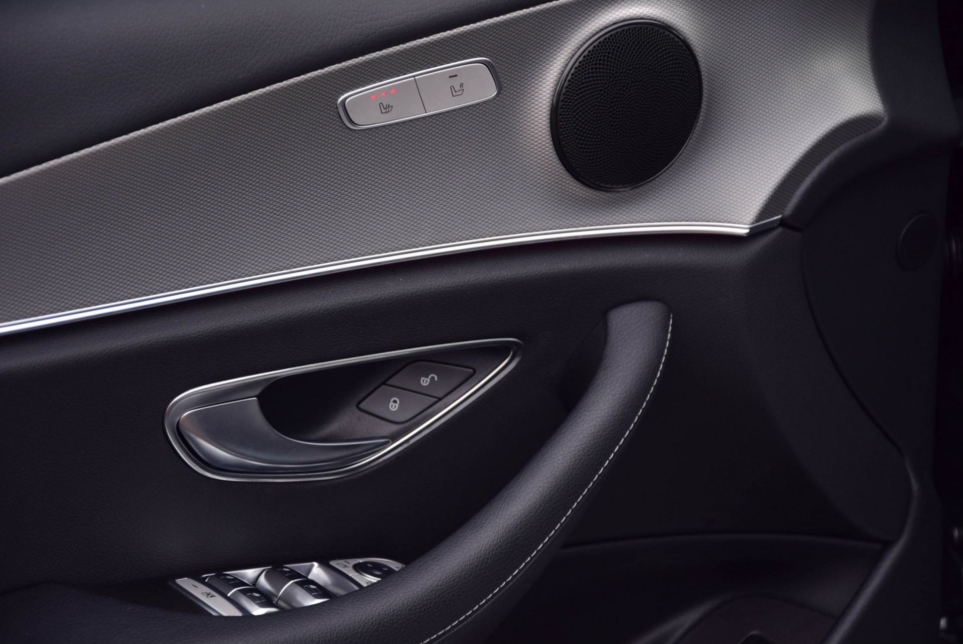 Mercedes-Benz E-Klasse 200 Avantgarde Schuifdak/Widescreen/Com/Multibeam Aut9 Foto 16