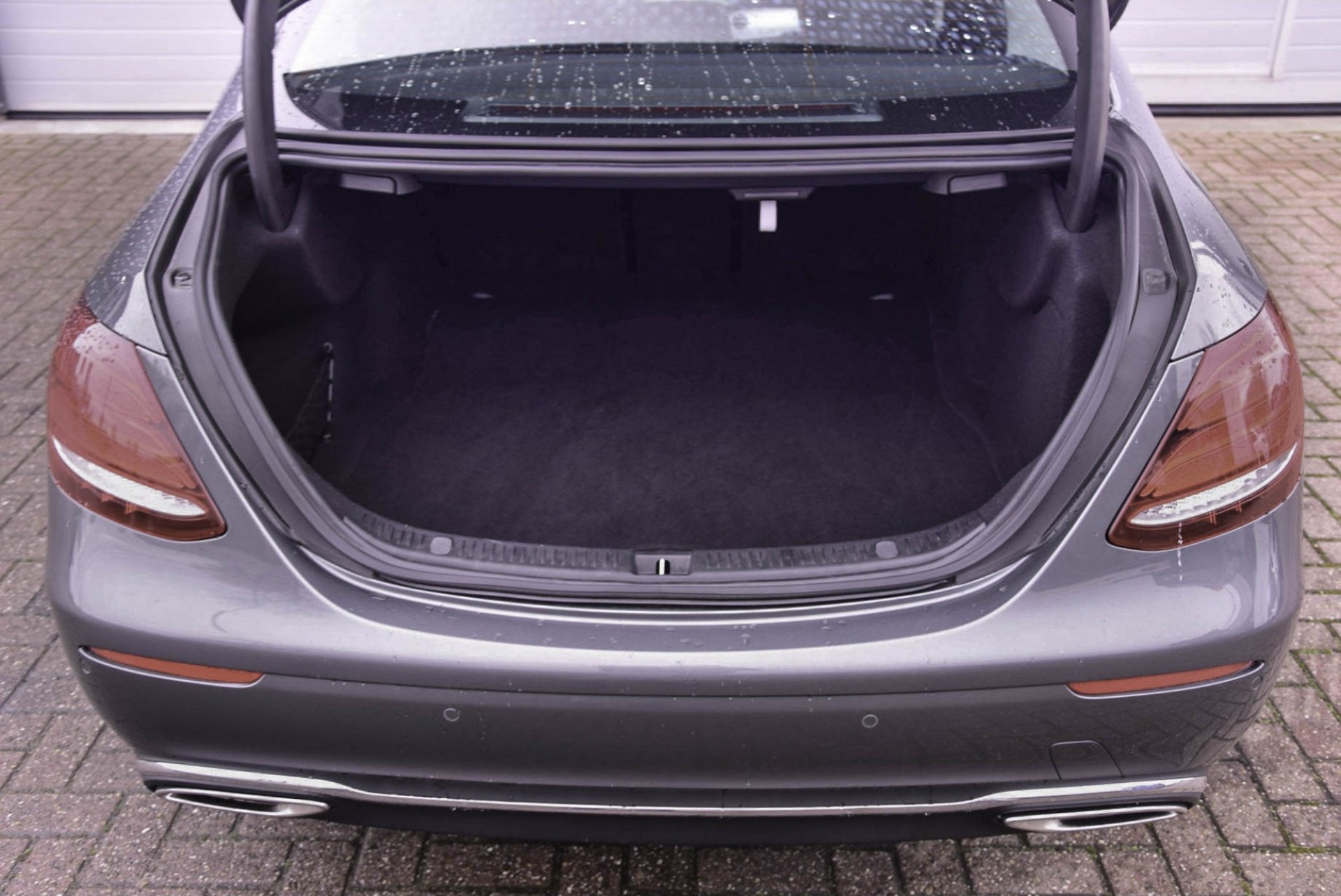 Mercedes-Benz E-Klasse 200 Avantgarde Schuifdak/Widescreen/Com/Multibeam Aut9 Foto 18