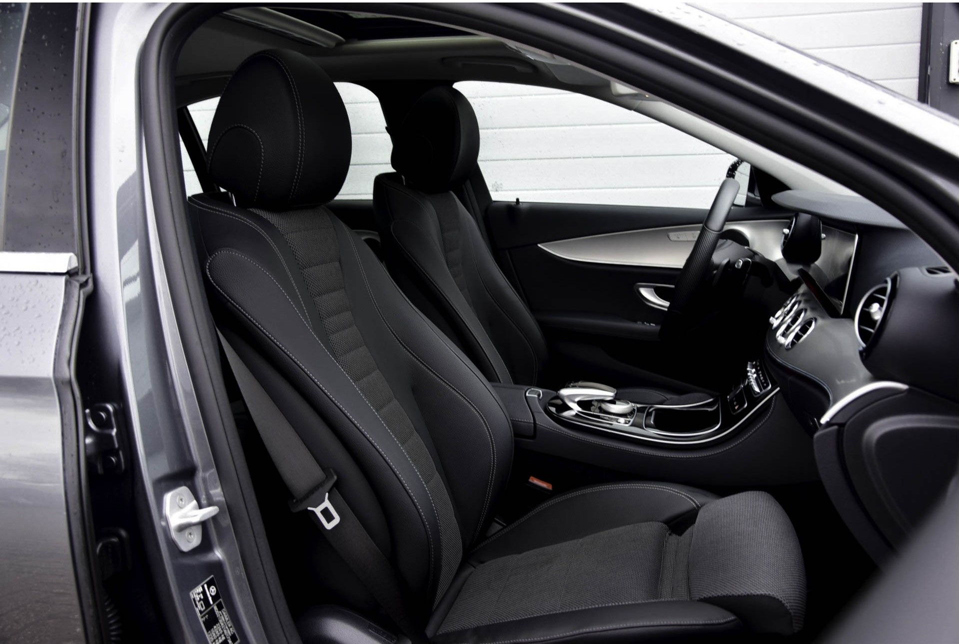 Mercedes-Benz E-Klasse 200 Avantgarde Schuifdak/Widescreen/Com/Multibeam Aut9 Foto 3