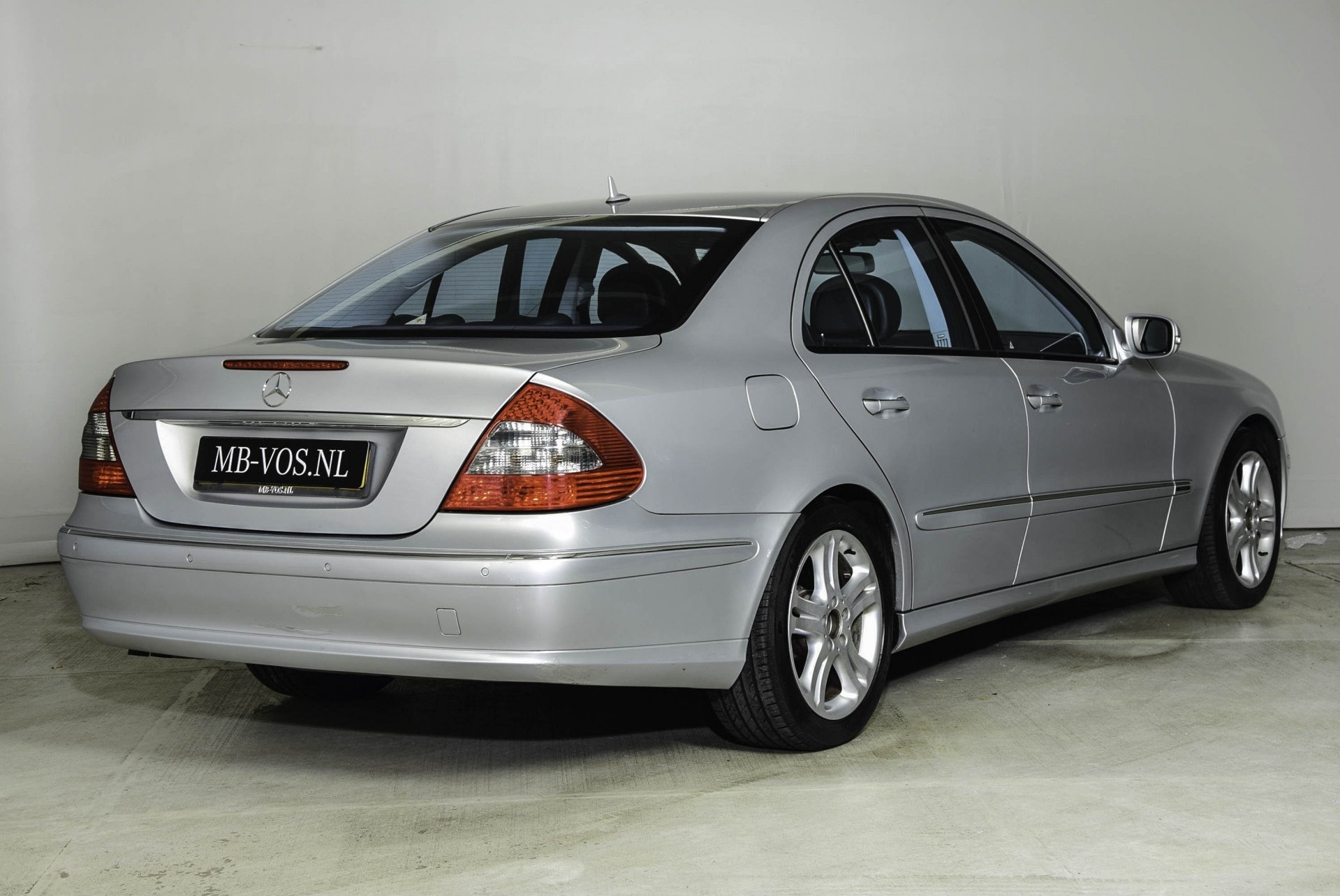 Mercedes-Benz E-Klasse 220 Cdi Avantgarde Com/Bi-xenon/Verwarmde stoelen Aut5 Foto 2