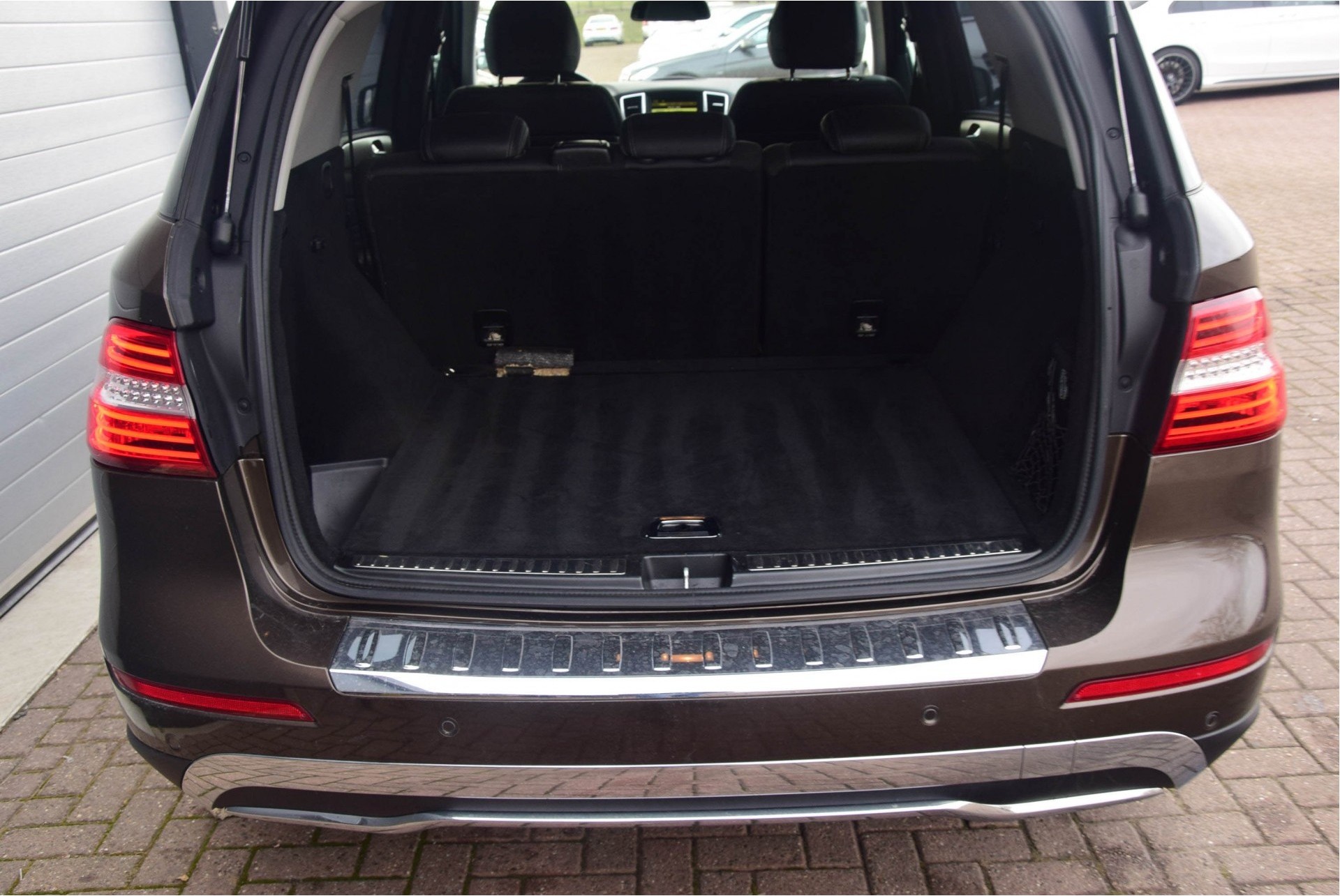 Mercedes-Benz M-Klasse 350 4-M Sport/Com/Wegklapbare trekhaak/Treeplanken Aut7 Foto 15