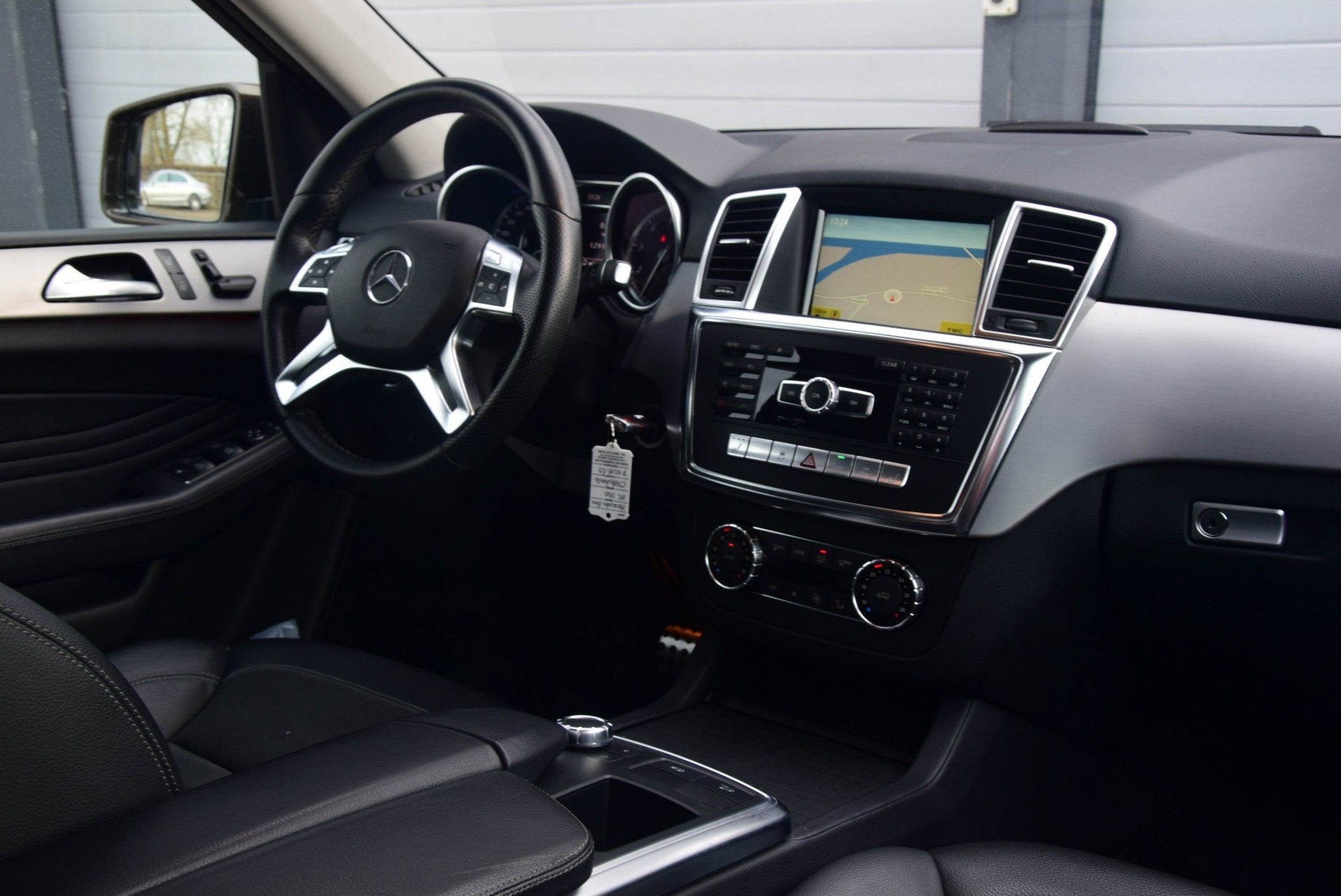 Mercedes-Benz M-Klasse 350 4-M Sport/Com/Wegklapbare trekhaak/Treeplanken Aut7 Foto 6