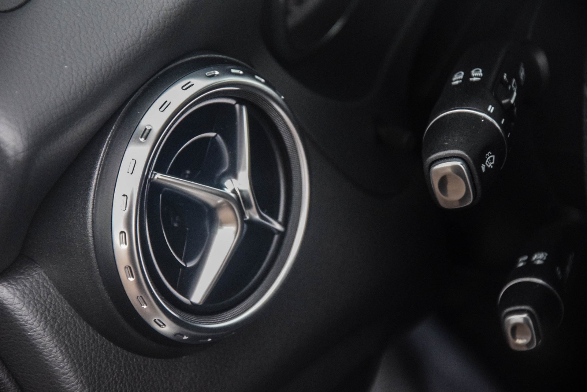 Mercedes-Benz GLA-Klasse 200 Cdi Urban Navi/Xenon/Verw-stln/Parctronic Aut7 1ste eigenaar Foto 16