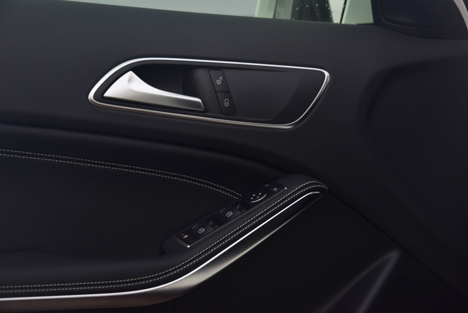 Mercedes-Benz GLA-Klasse 200 Cdi Urban Navi/Xenon/Verw-stln/Parctronic Aut7 1ste eigenaar Foto 18