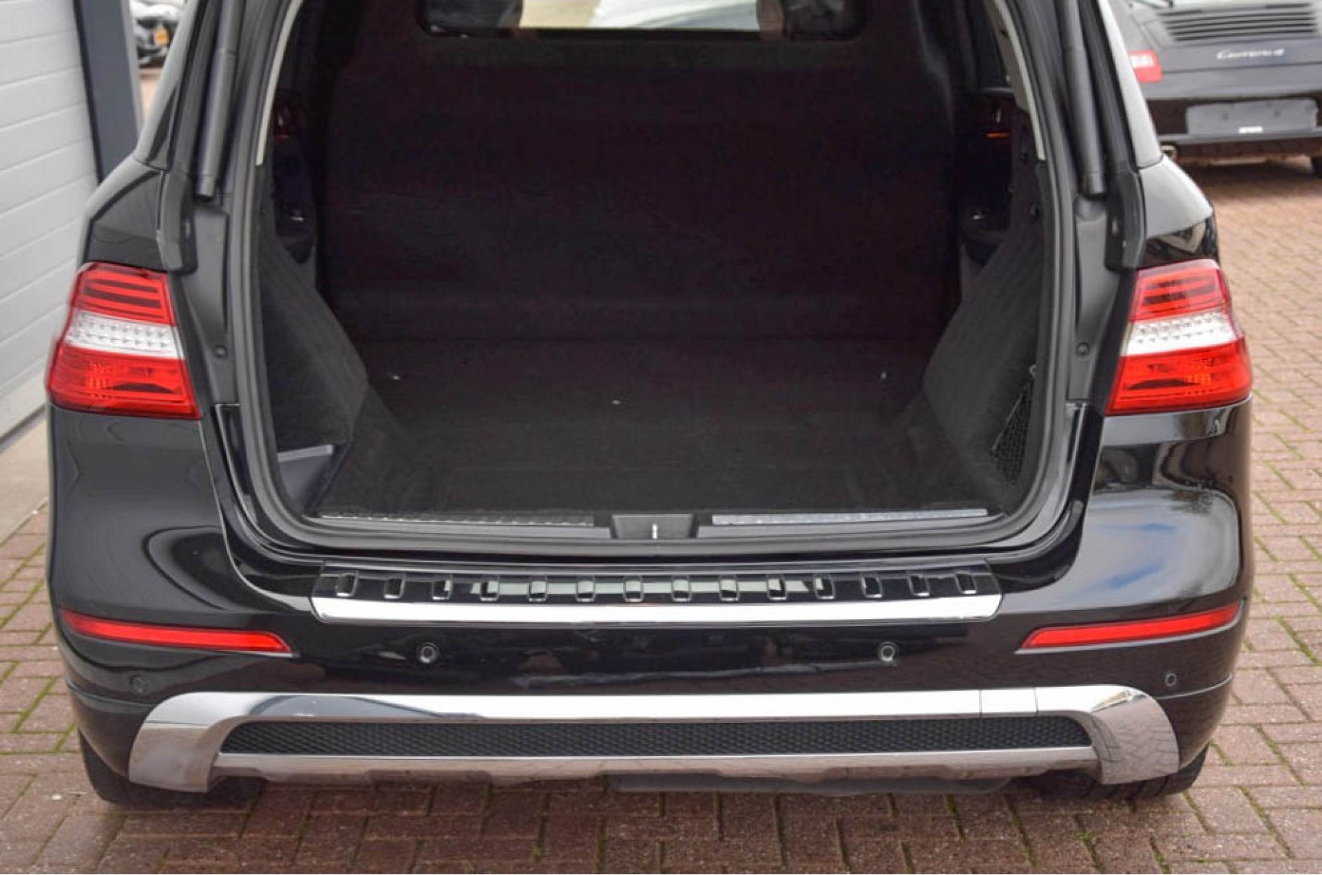 Mercedes-Benz M-Klasse 350 Bluetec VAN 4-M AMG Panorama/Comand Aut7 Foto 17