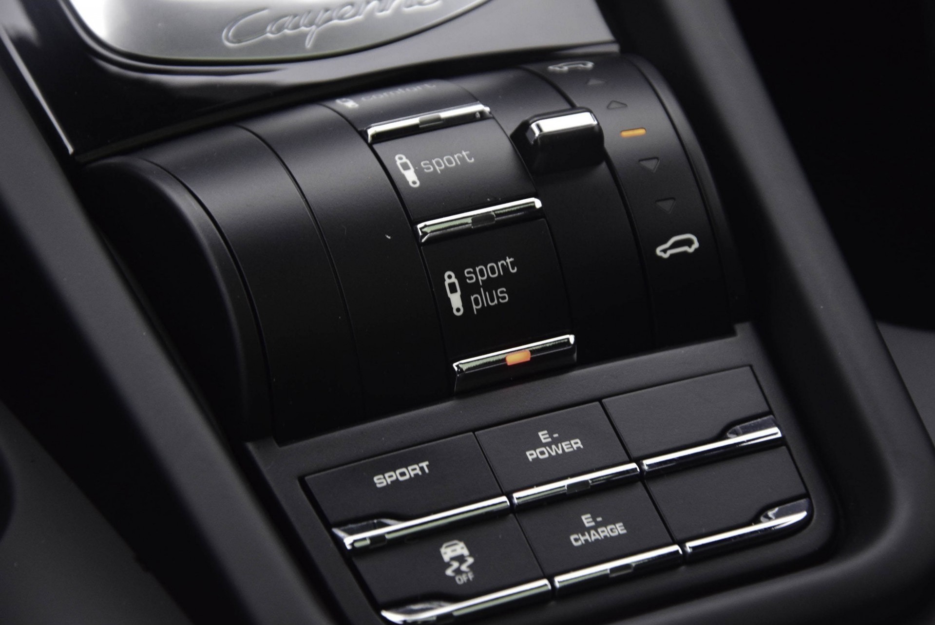 Porsche Cayenne 3.0 S E-HYBRID 14% Luchtvering/Panorama/Bose/21" NP 134956 Foto 13