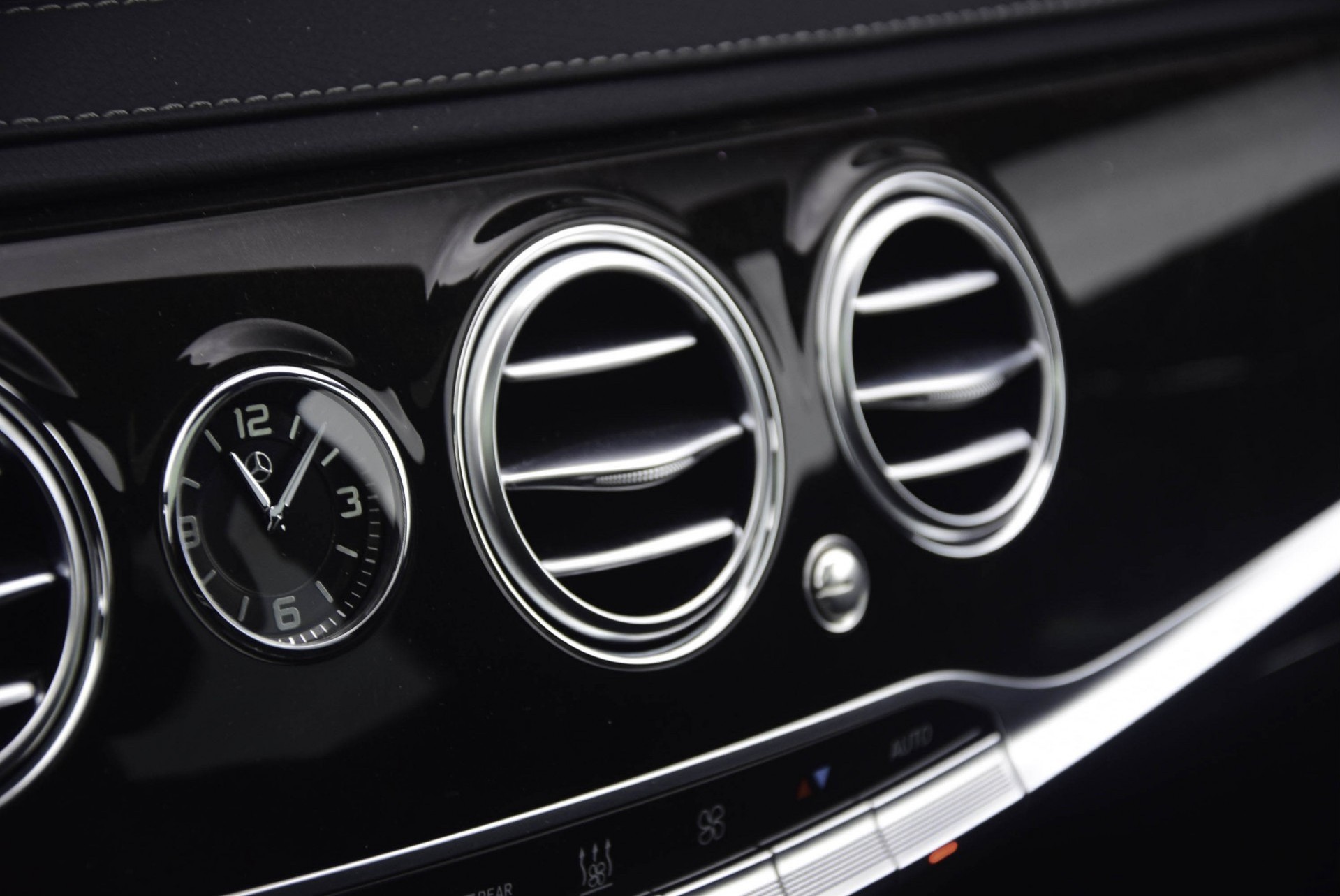 Mercedes-Benz S-Klasse 500 4MATIC AMG Plus Entertainment/Distronic/Burmester/Massage Aut7 Foto 19