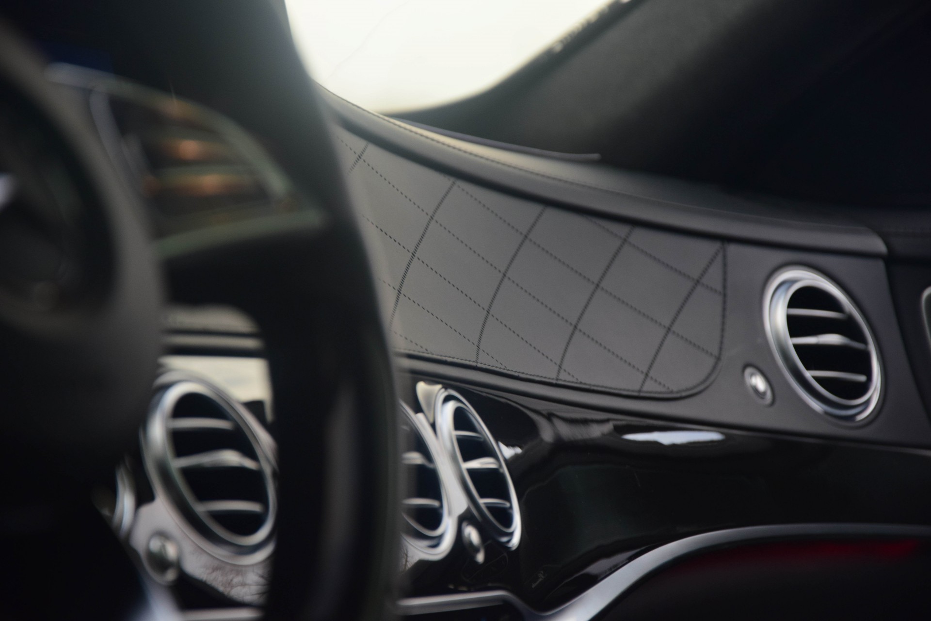 Mercedes-Benz S-Klasse 350d Lang 4-M AMG Exclusive Burmester Standkachel Aut9 NP 180810 Foto 24