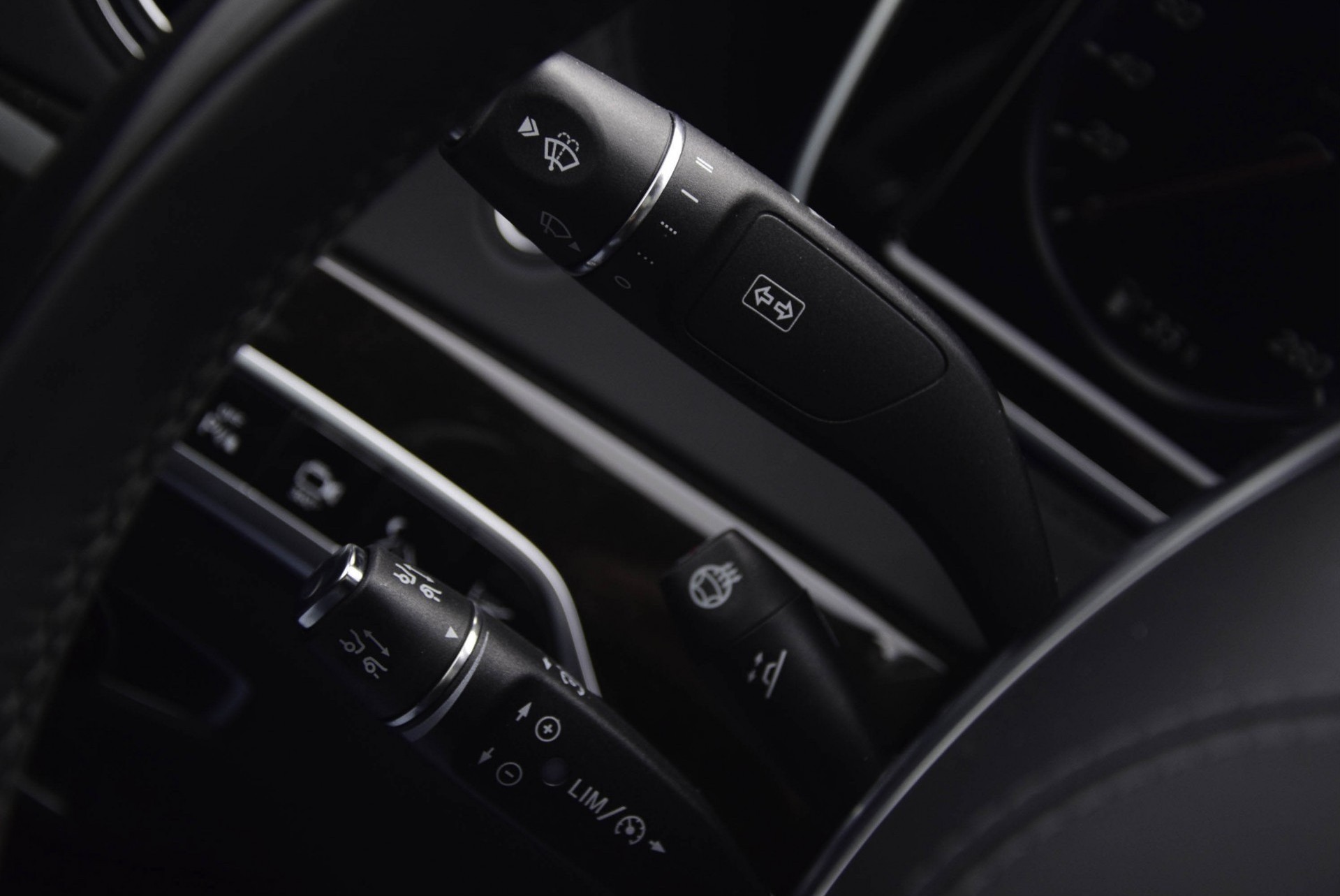 Mercedes-Benz S-Klasse 350d Lang 4-M AMG Exclusive Burmester Standkachel Aut9 NP 180810 Foto 25