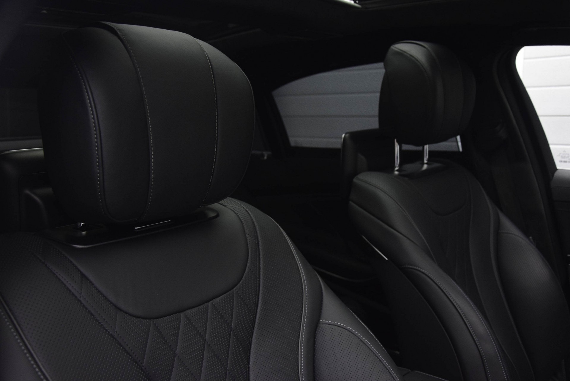 Mercedes-Benz S-Klasse 350d Lang 4-M AMG Exclusive Burmester Standkachel Aut9 NP 180810 Foto 9