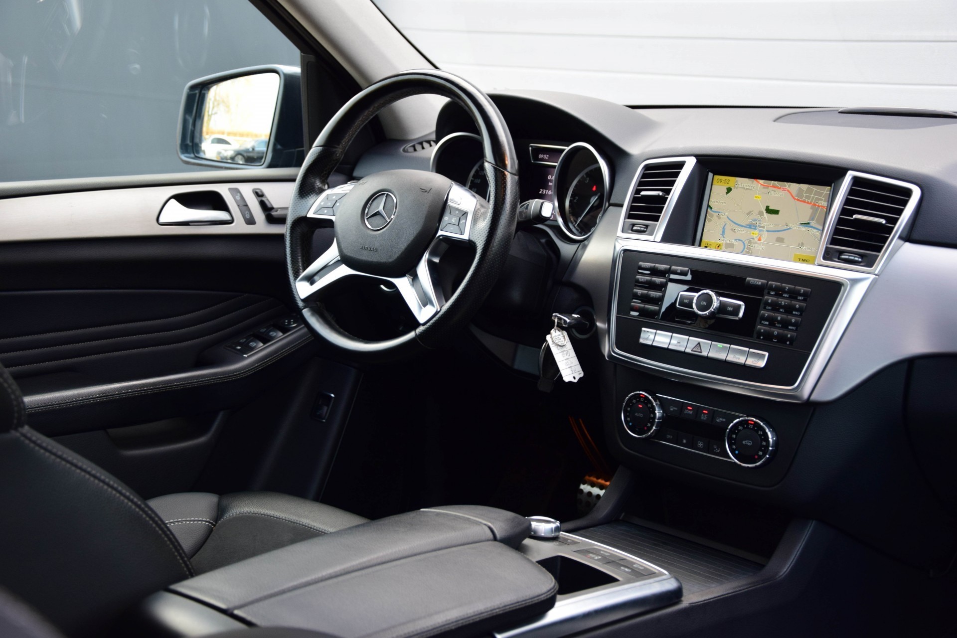 Mercedes-Benz M-Klasse 350 Bluetec 4-M Airmatic/Schuifdak/Trhk/Com/Cam/Xenon Aut7 Foto 6