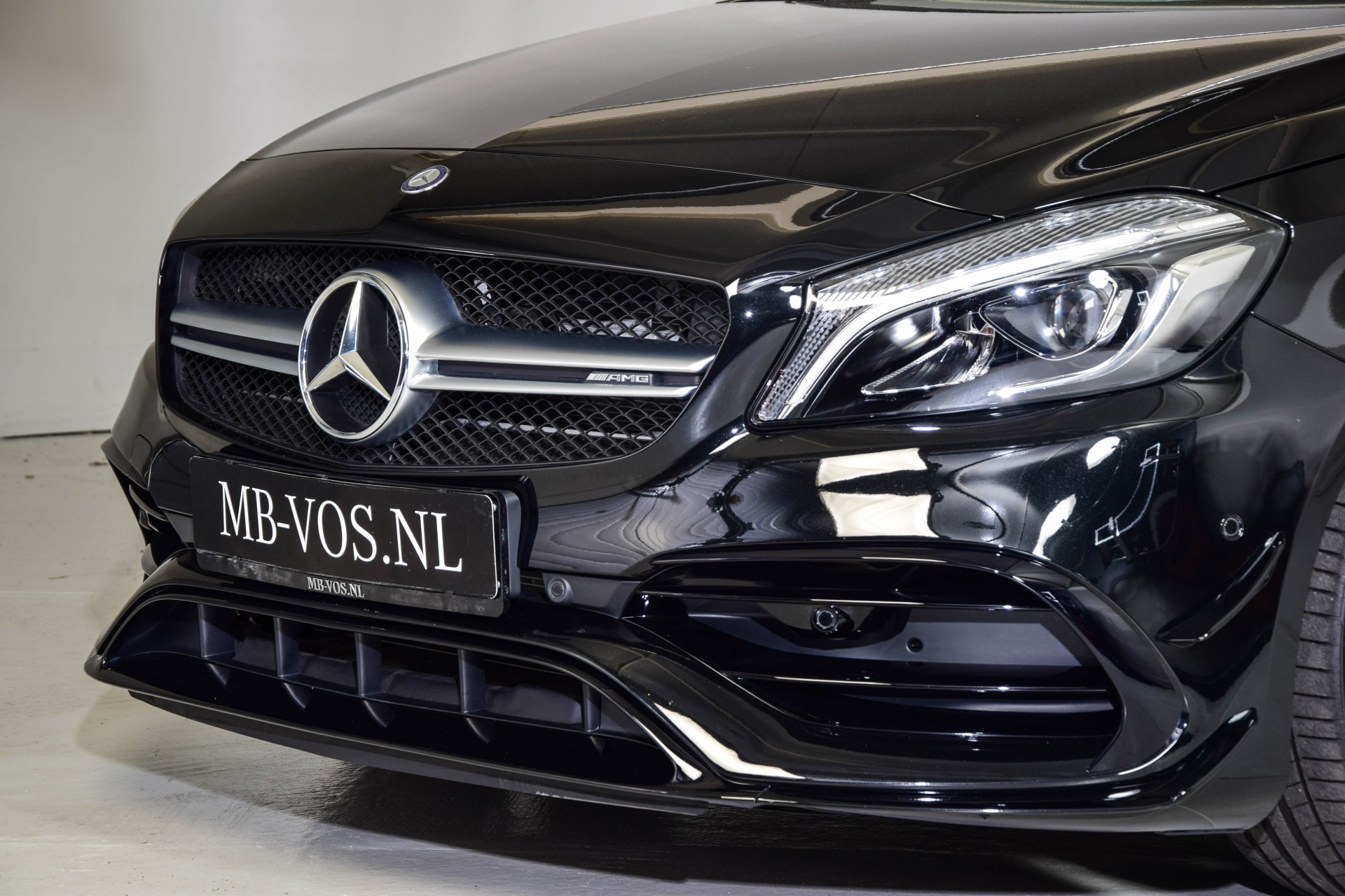 Mercedes-Benz A-Klasse 45 AMG 4MATIC Performance/Aerodynamica/Exclusive/Night Aut7 Foto 21