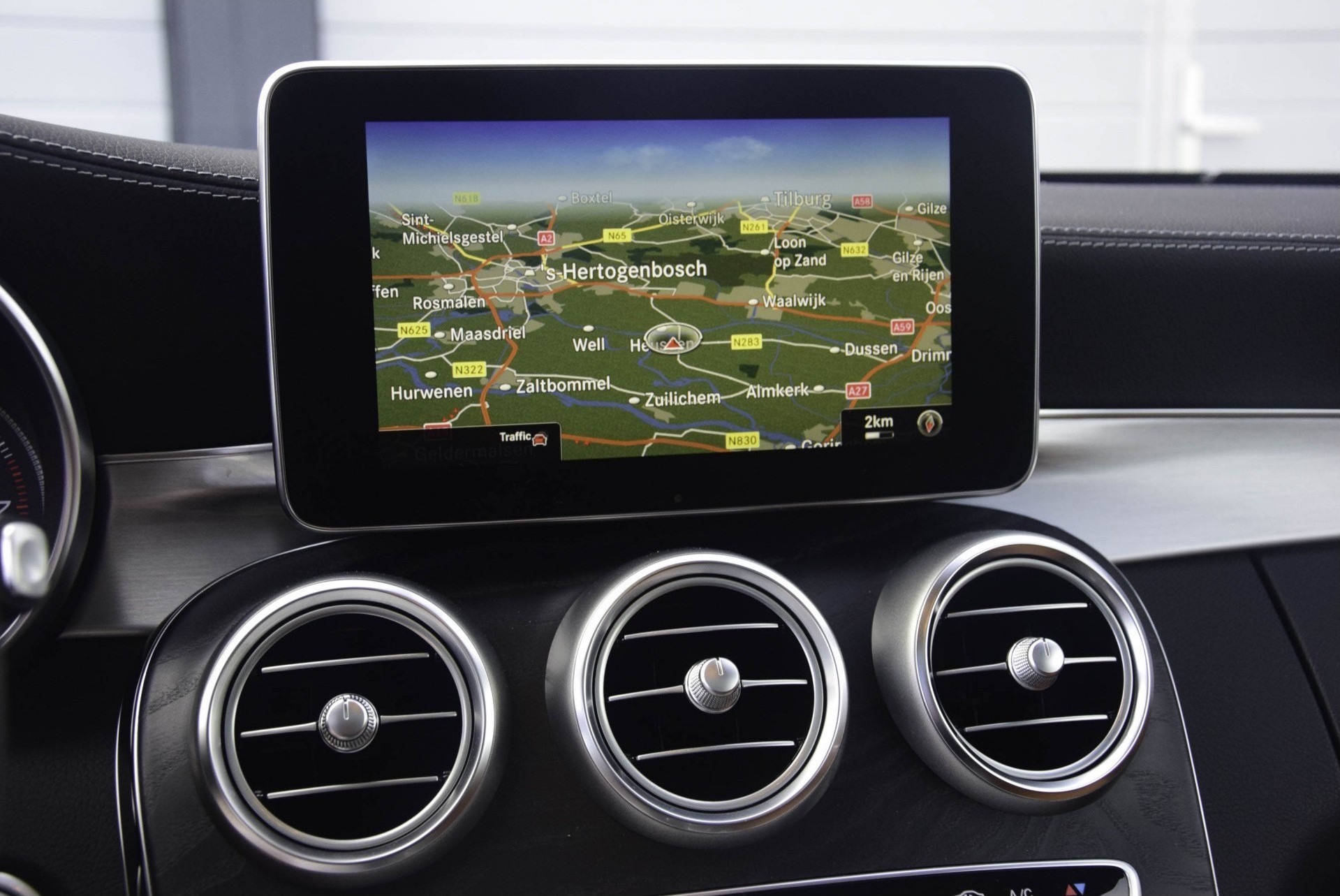 Mercedes-Benz C-Klasse Coupé 300 AMG Distronic/Panorama/TV/Burmester/Com Aut7 Foto 17