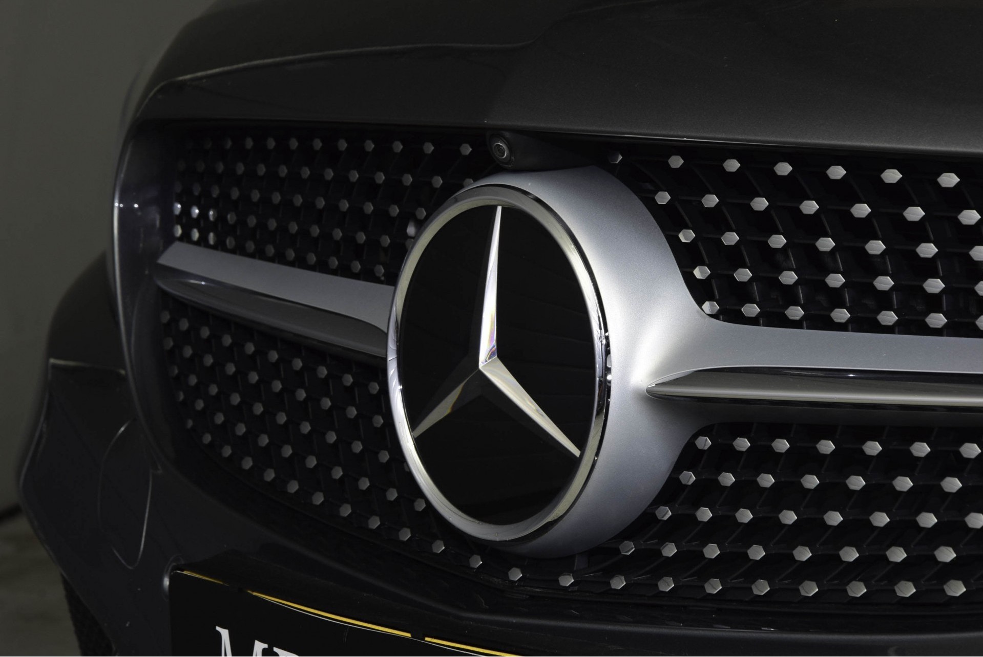 Mercedes-Benz C-Klasse Coupé 300 AMG Distronic/Panorama/TV/Burmester/Com Aut7 Foto 22