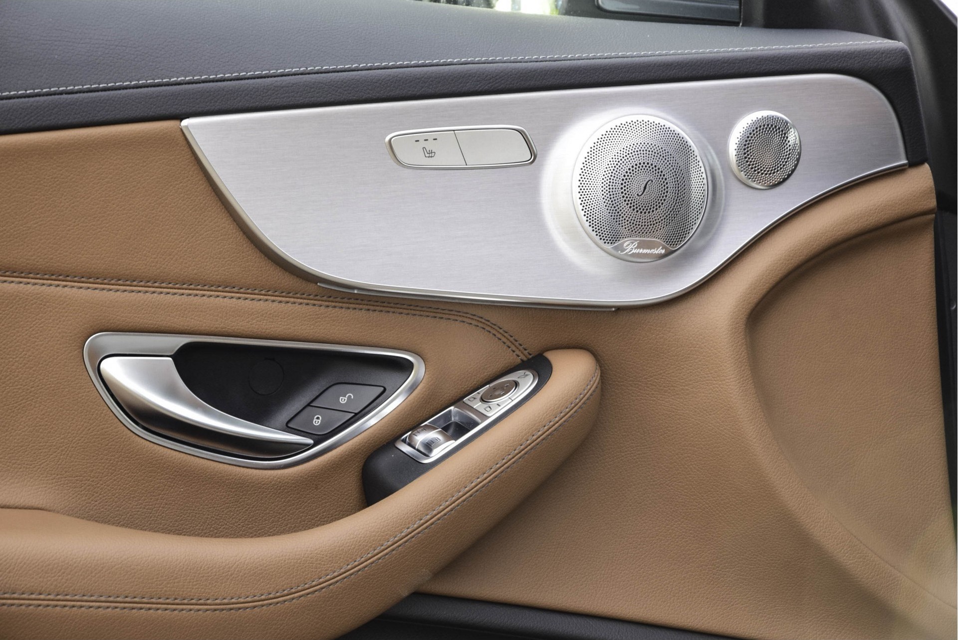 Mercedes-Benz C-Klasse Coupé 300 AMG Distronic/Panorama/TV/Burmester/Com Aut7 Foto 7