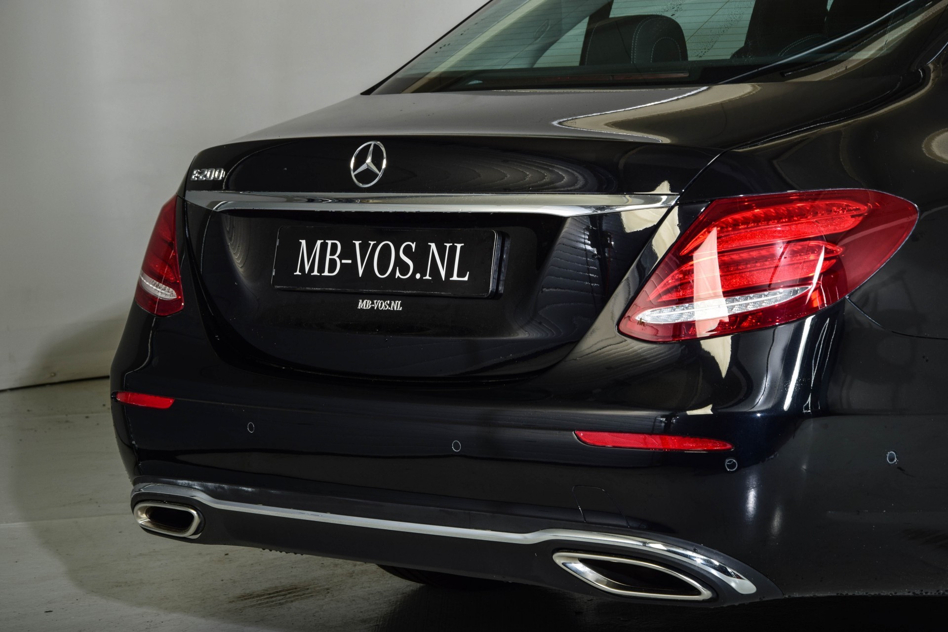 Mercedes-Benz E-Klasse 200 Avantgarde Widescreen/Com/Multibeam Aut9 Foto 21