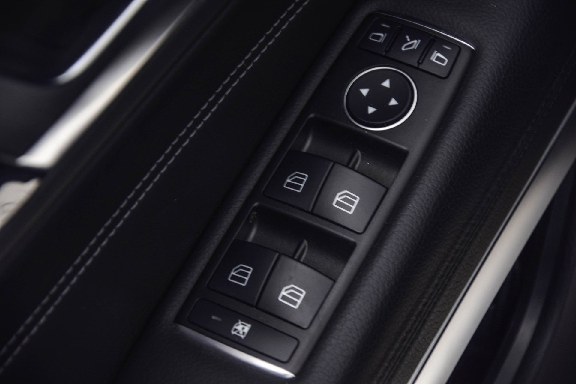 Mercedes-Benz E-Klasse Cabrio 200 Sport Nav/ILS/Comfortpakket Aut7 Foto 13