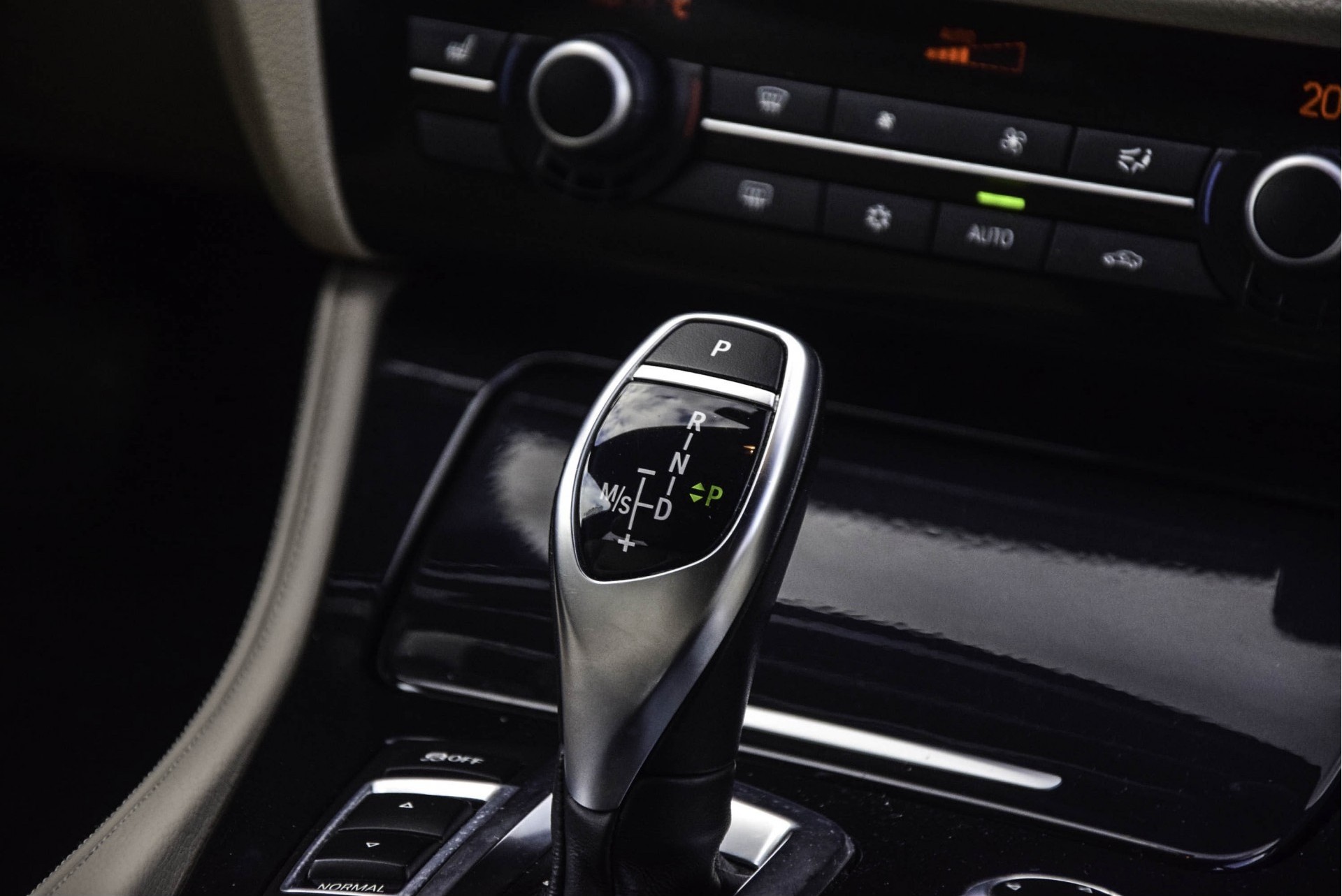 BMW 5 Serie Touring 520D M-pakket Executive Sportstoelen/Prof Navi Aut8 Foto 9