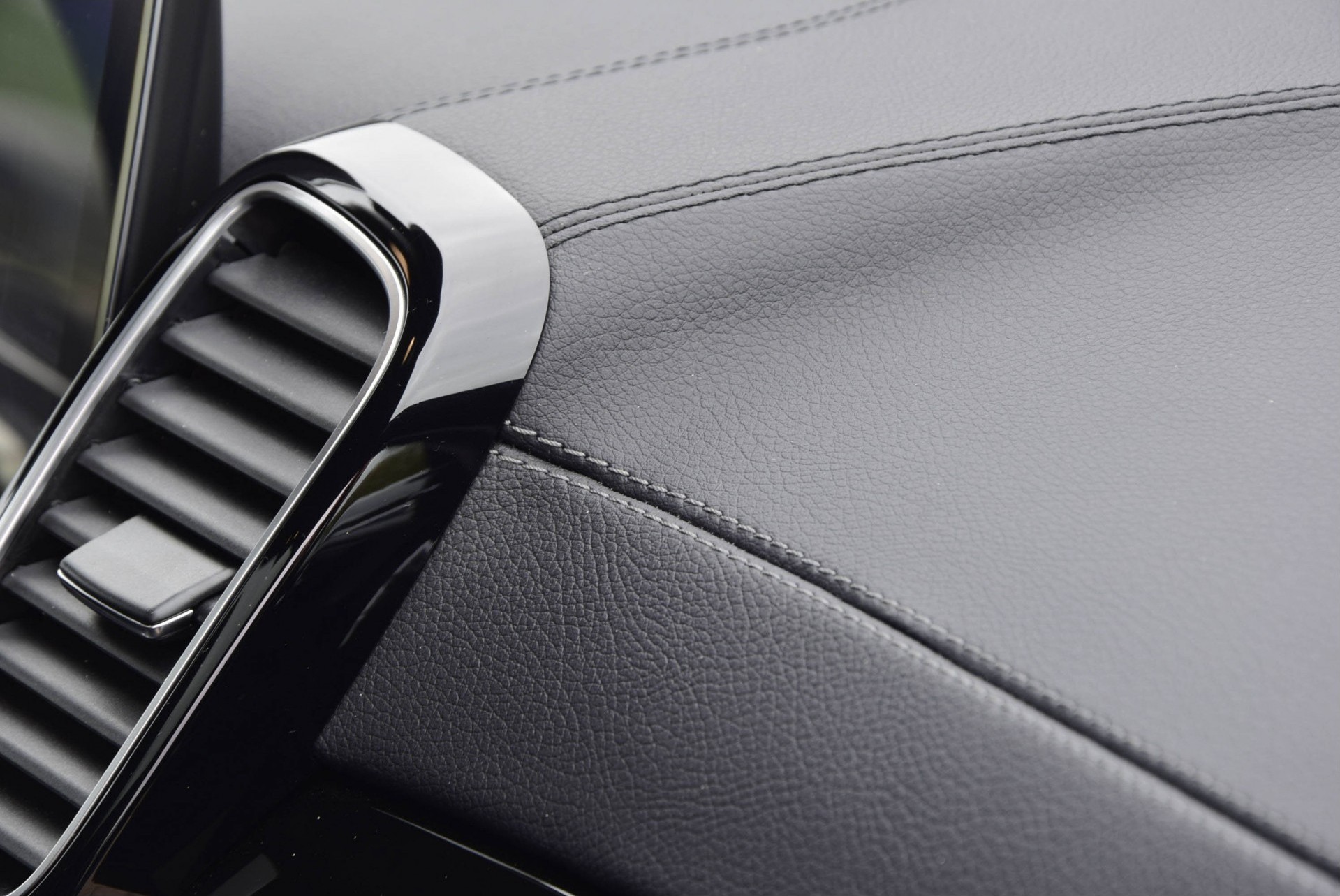 Mercedes-Benz GLE-Klasse Coupé 43 AMG 4-Matic B&O/Distronic/Standkachel/Mem/360/HUD Aut9 Foto 11