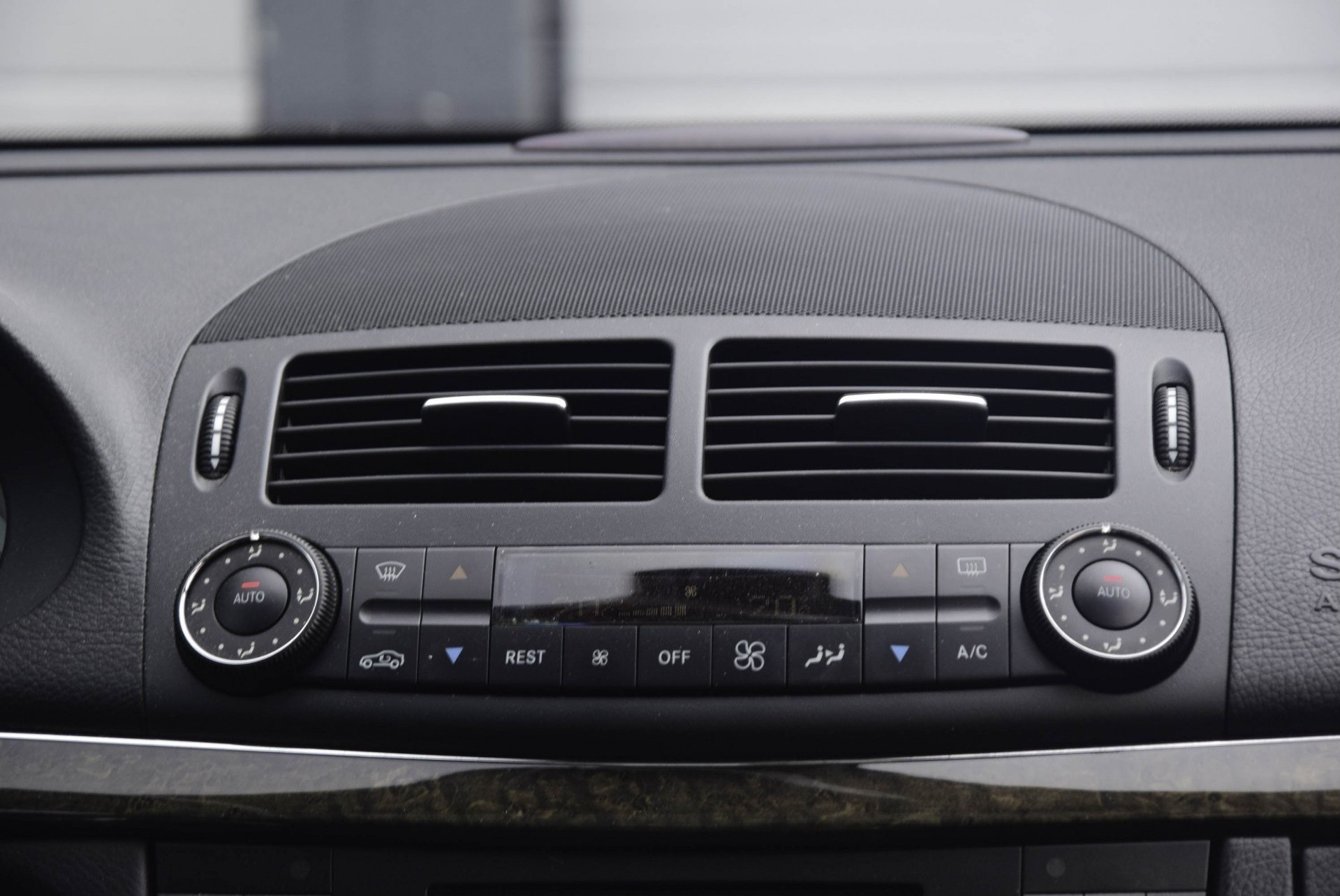 Mercedes-Benz E-Klasse 320 Cdi Avantgarde Sport Luchtvering Panorama AMG Aut7 Foto 10