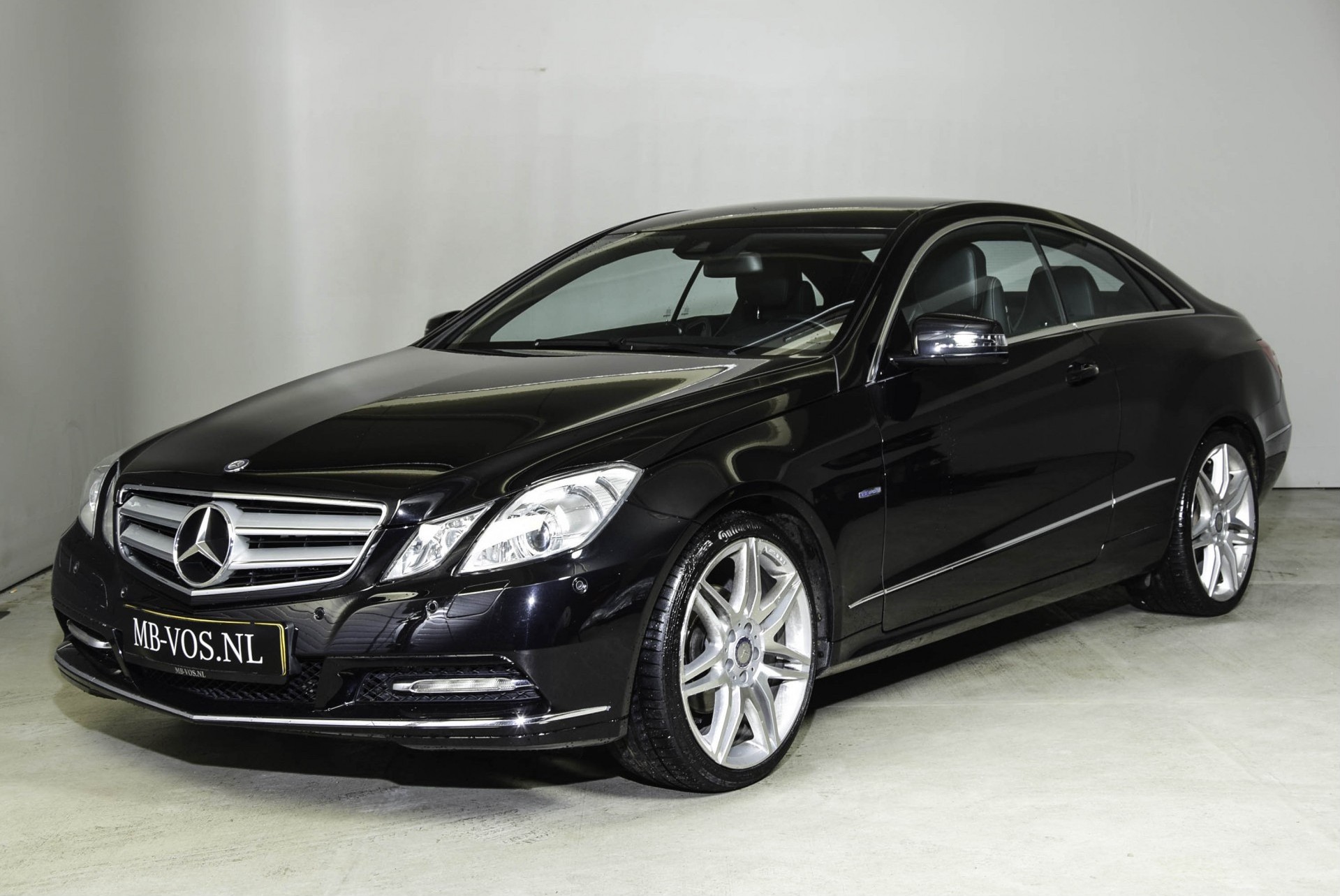 Mercedes-Benz E-Klasse Coupé 200 Cgi Coupe Leer/Ils/Com/Wiss/Verw-stoelen 1ste eigenaar Aut5 Foto 1