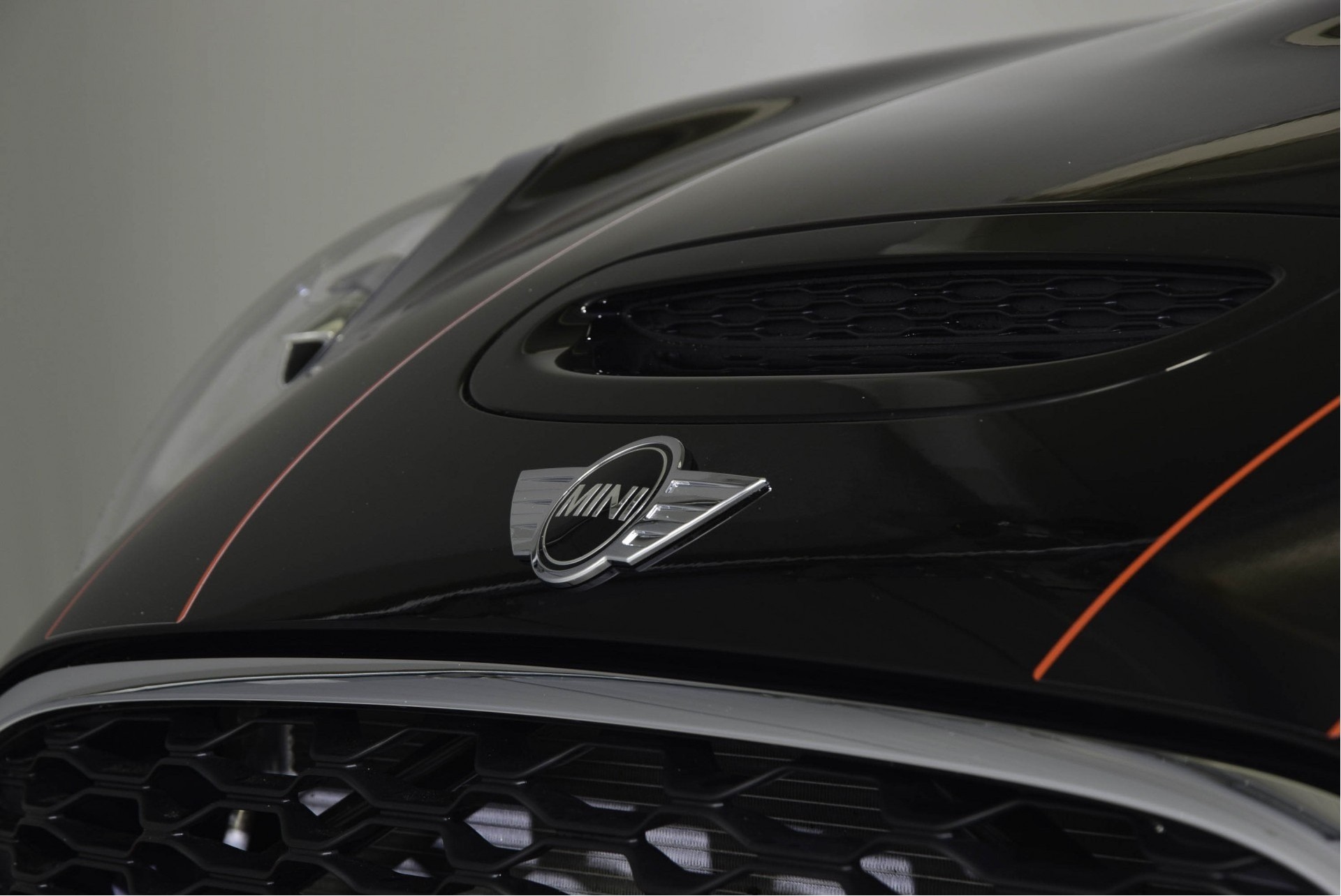 MINI Cabrio 2.0 JOHN COOPER WORKS CHILI 232PK HUD/Nav/Cam Aut6 Foto 28