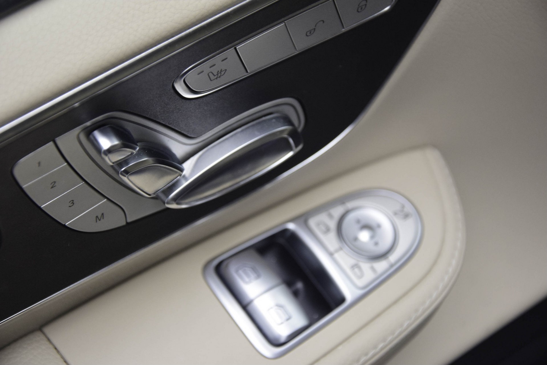 Mercedes-Benz V-Klasse 250 Bluetec Lang DC Avantgarde Edition Aut7 Foto 7